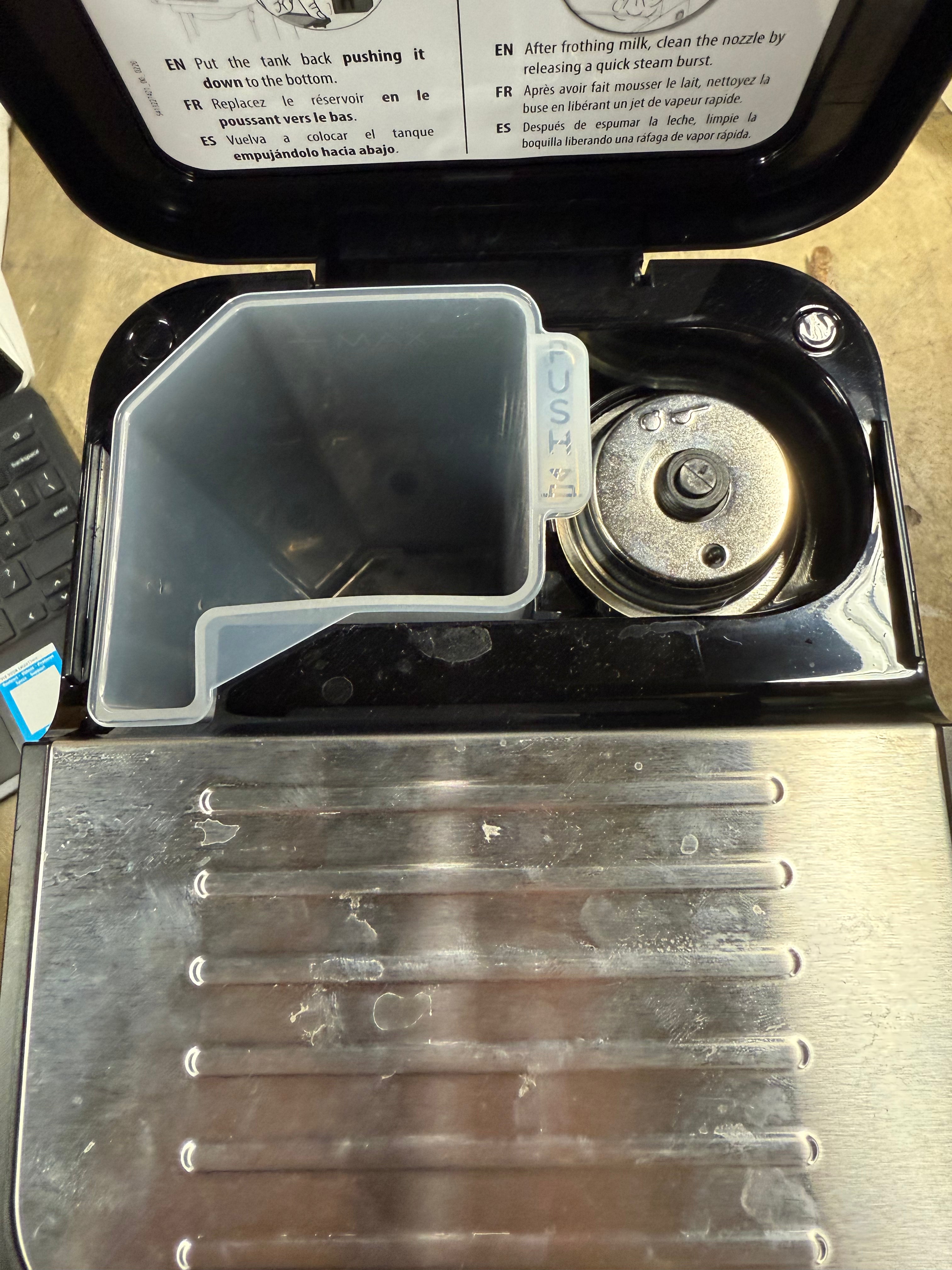 Stilosa Espresso Machine: 15-Bar Pressure, Frothing Wand, Removable Water Reservoir, Dishwasher-Safe Parts
