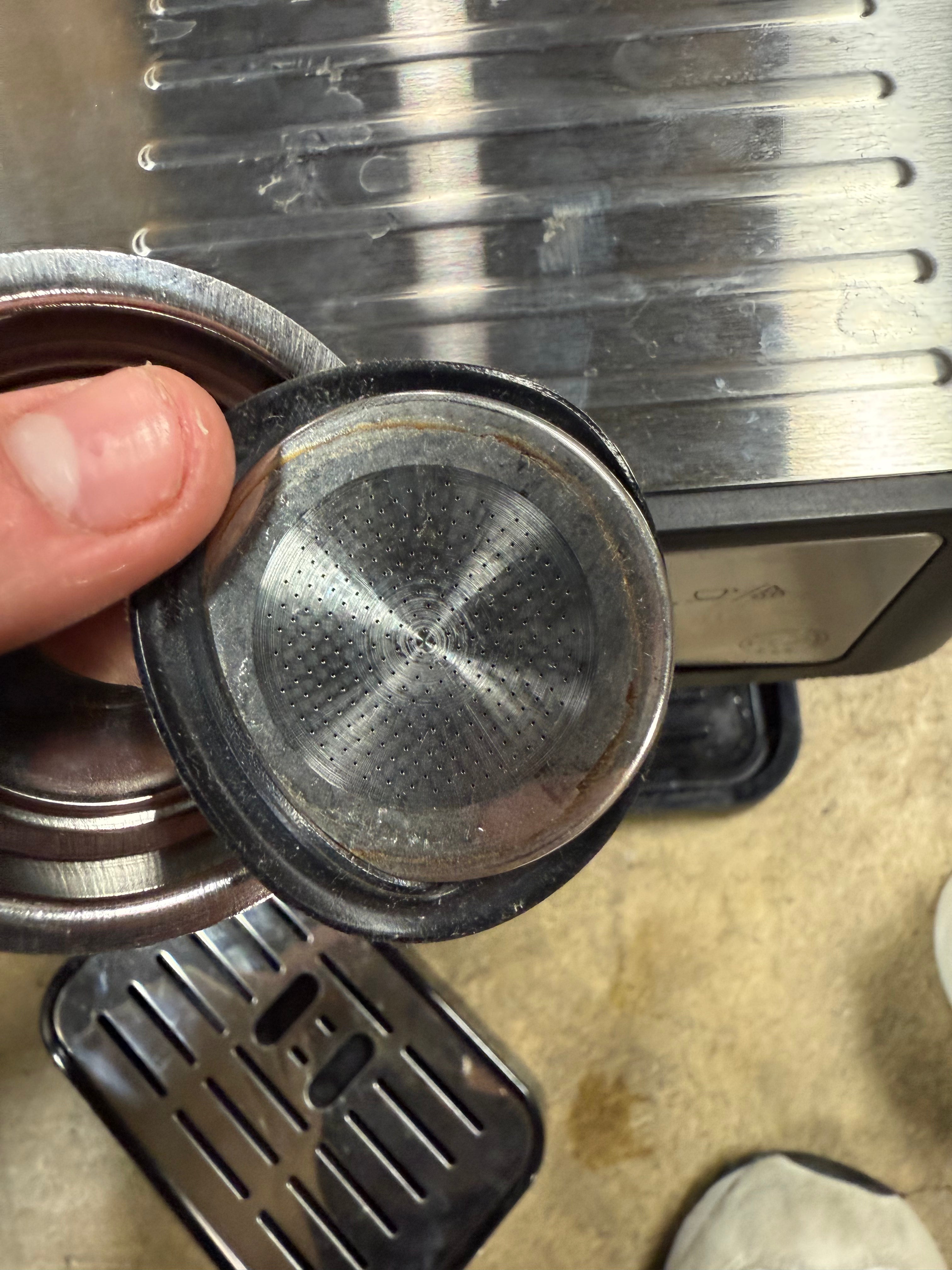 Stilosa Espresso Machine: 15-Bar Pressure, Frothing Wand, Removable Water Reservoir, Dishwasher-Safe Parts