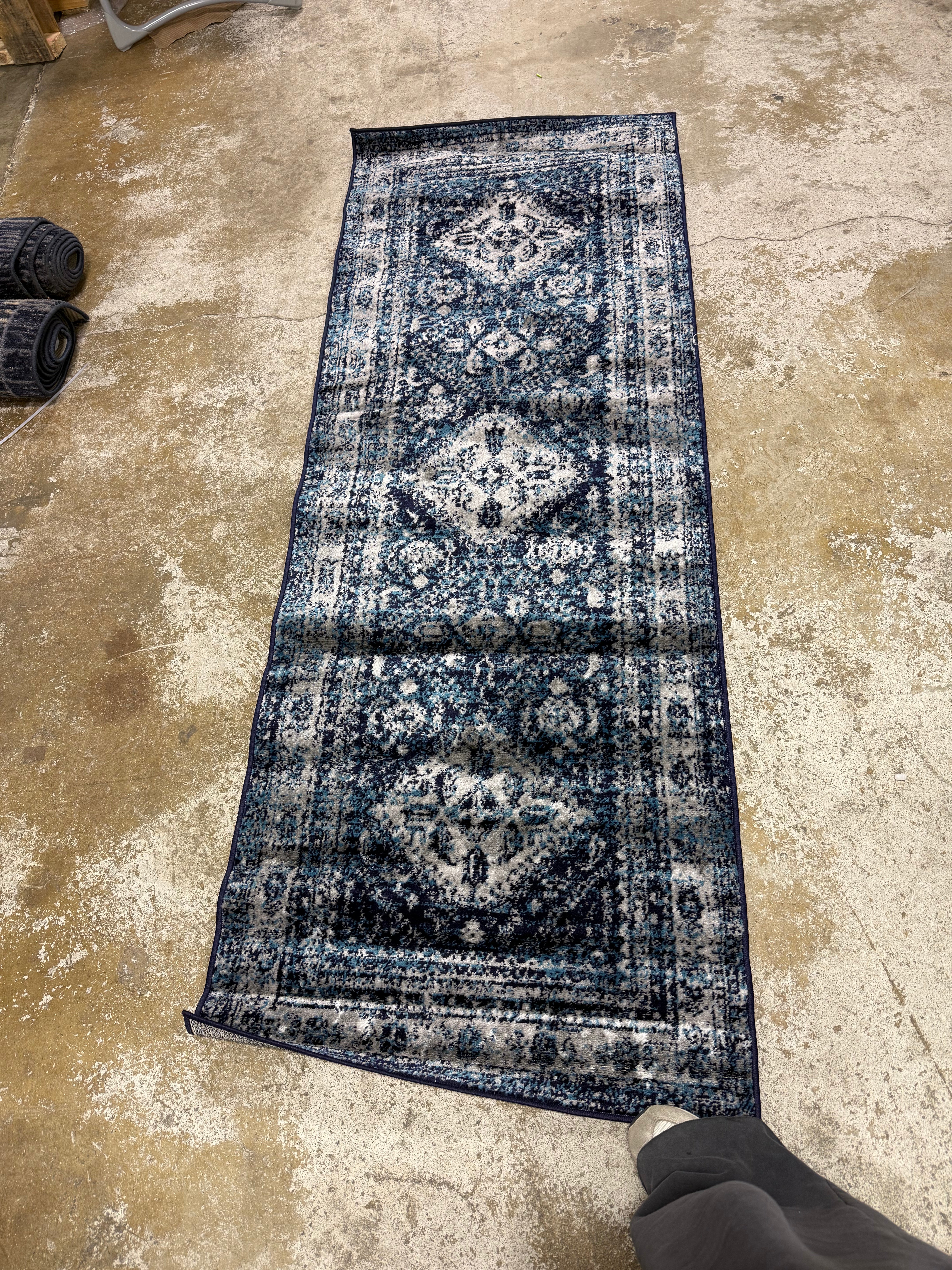 Karachi Aria Rug 2'3"x8' Runner