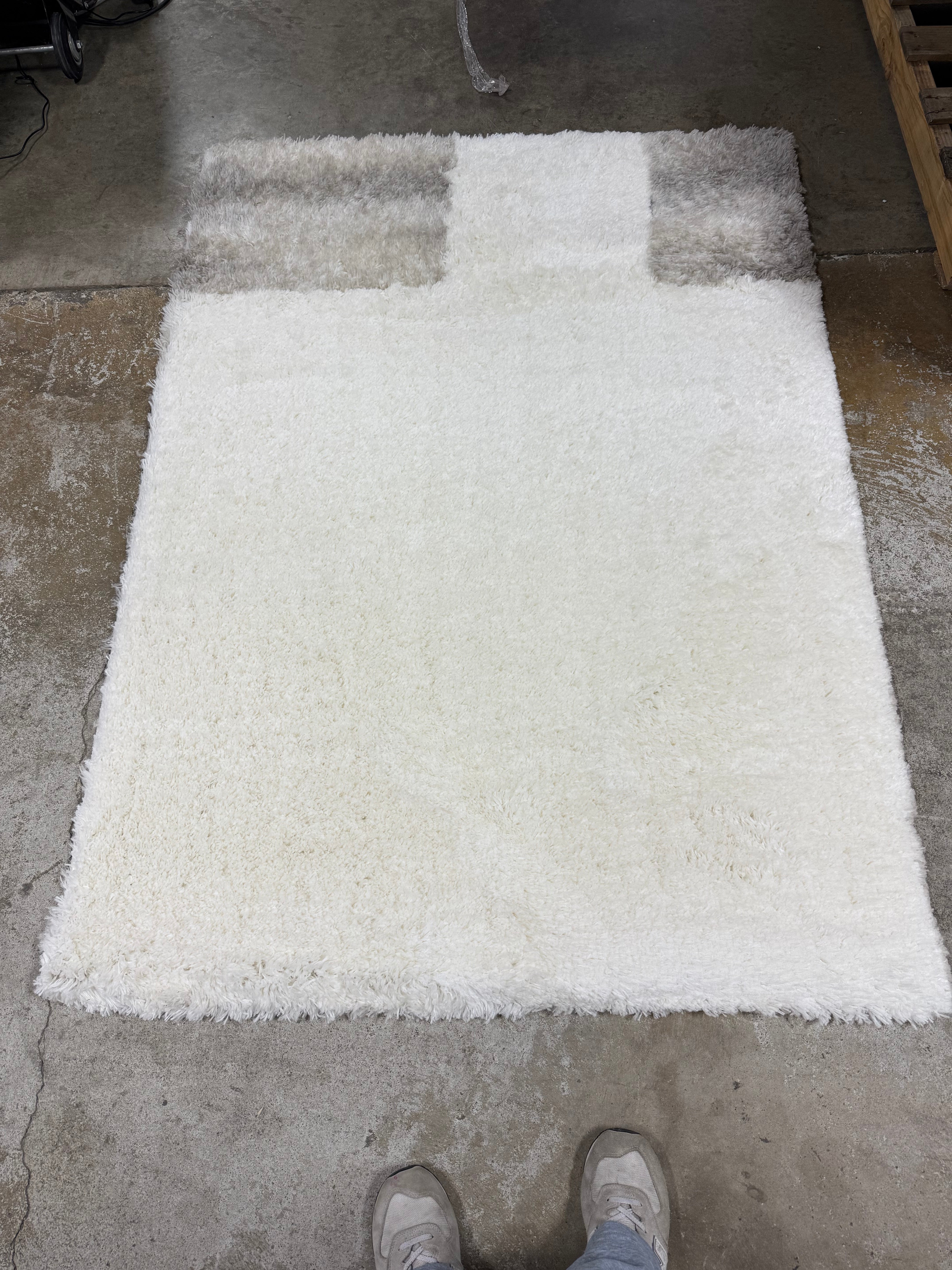Plush Shag Rug 4'x5'6"