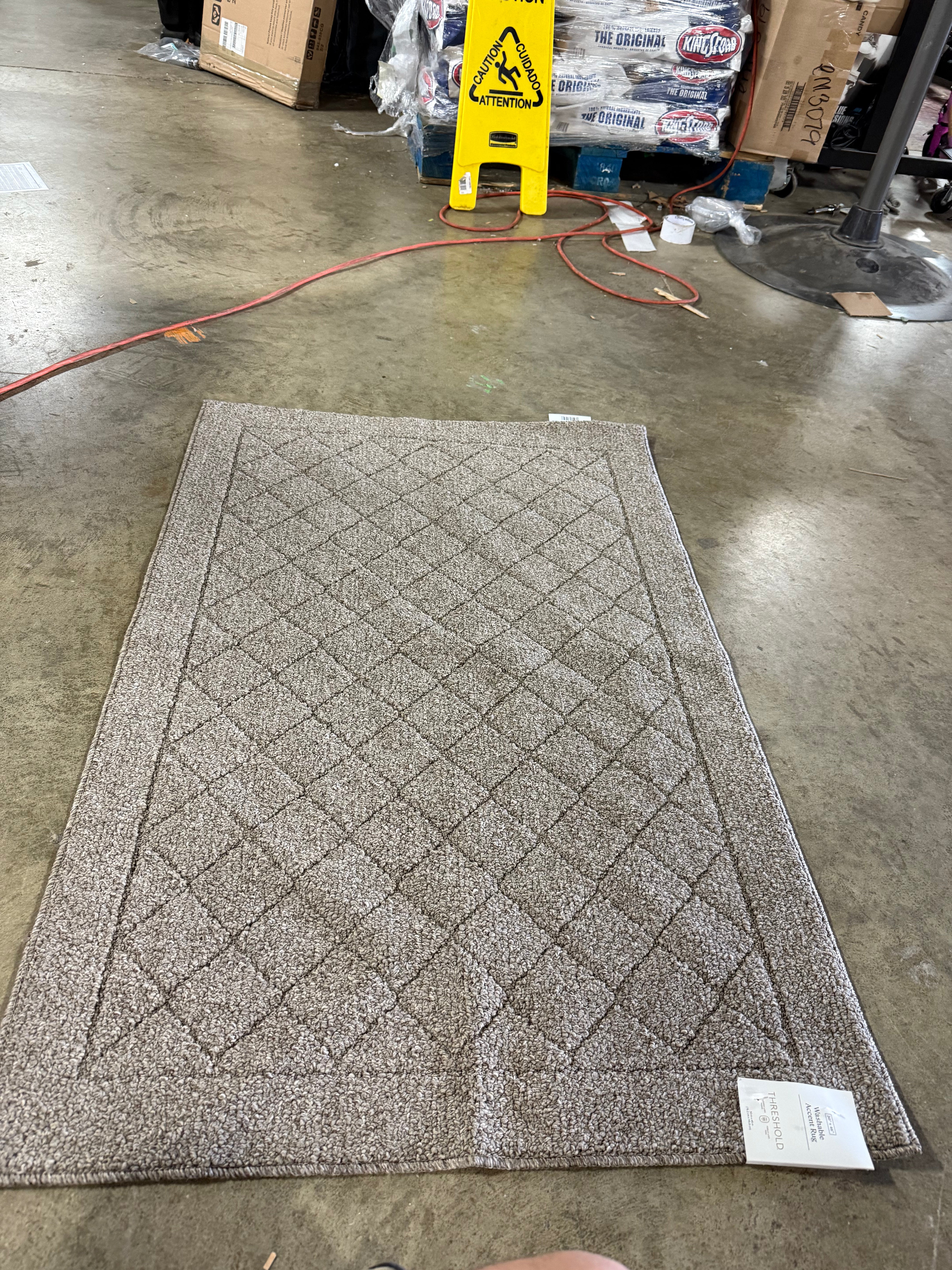 Clarkson Washable Tufted And Hooked Rug -  2'6"X3'10"