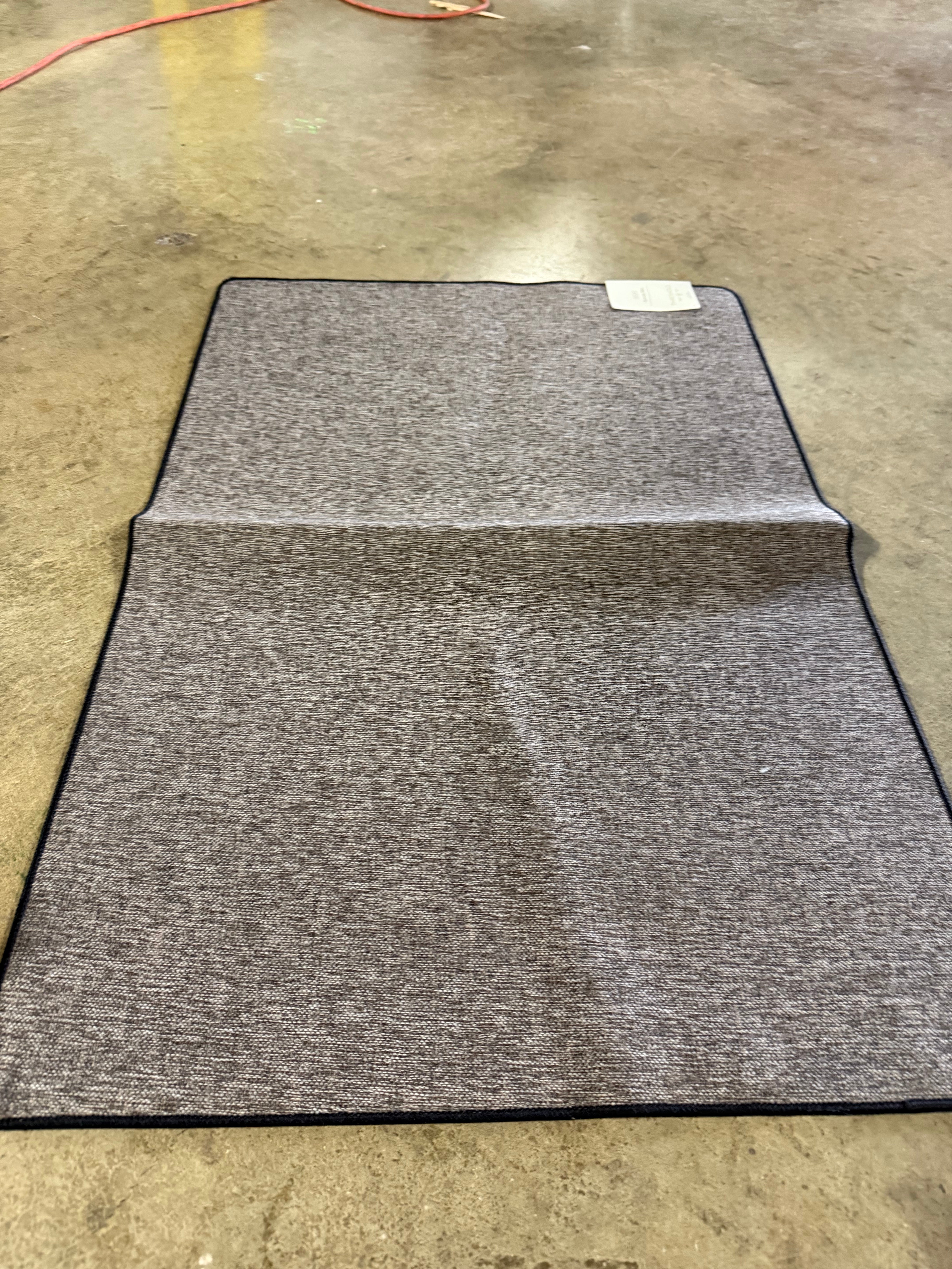 Solid Utility Accent Rug - 2'X3