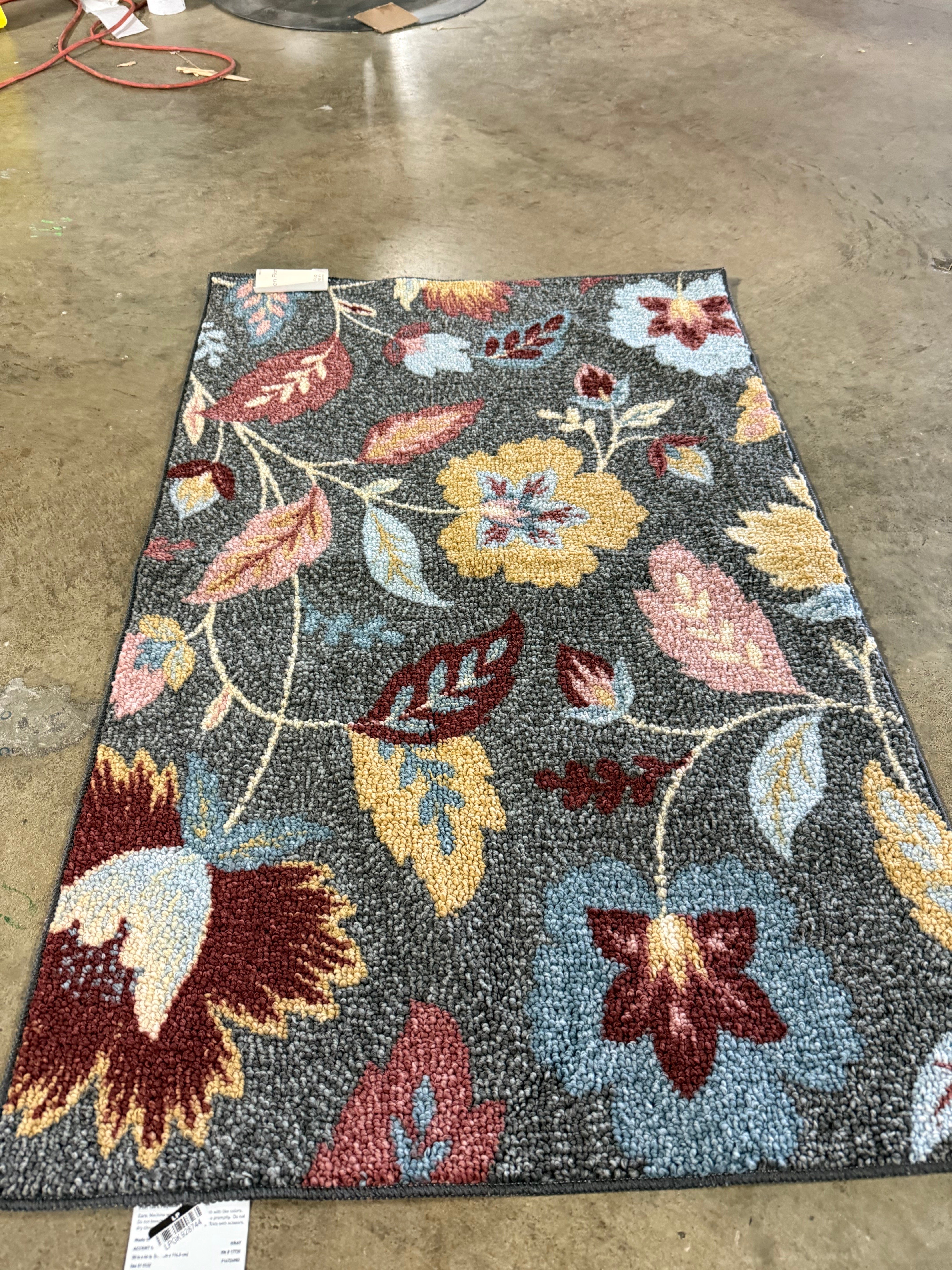 Washable Garden Floral Accent Rug Gray 2'5"x3'8"