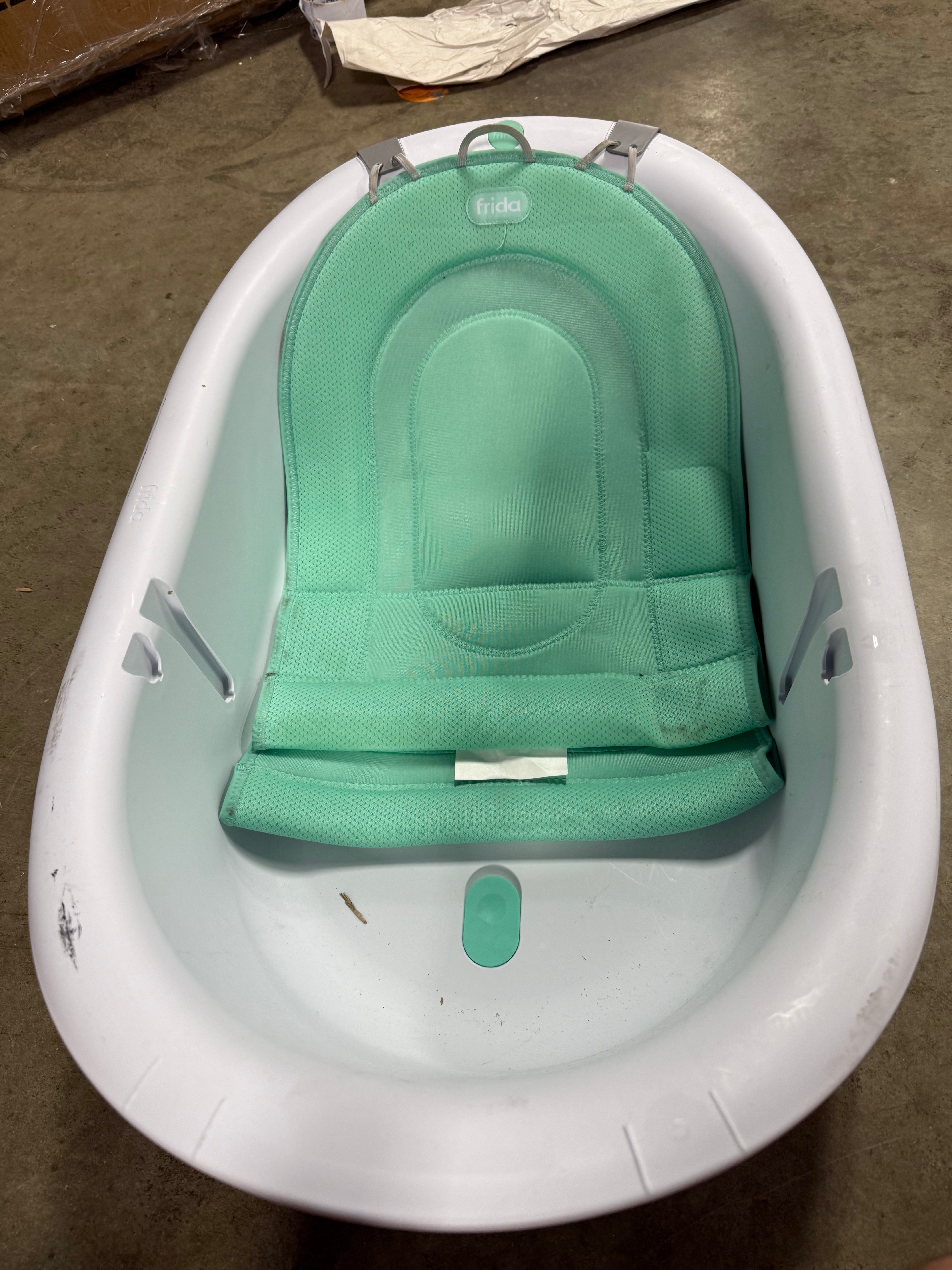 Baby 4-in-1 Grow-With-Me Bath Tub