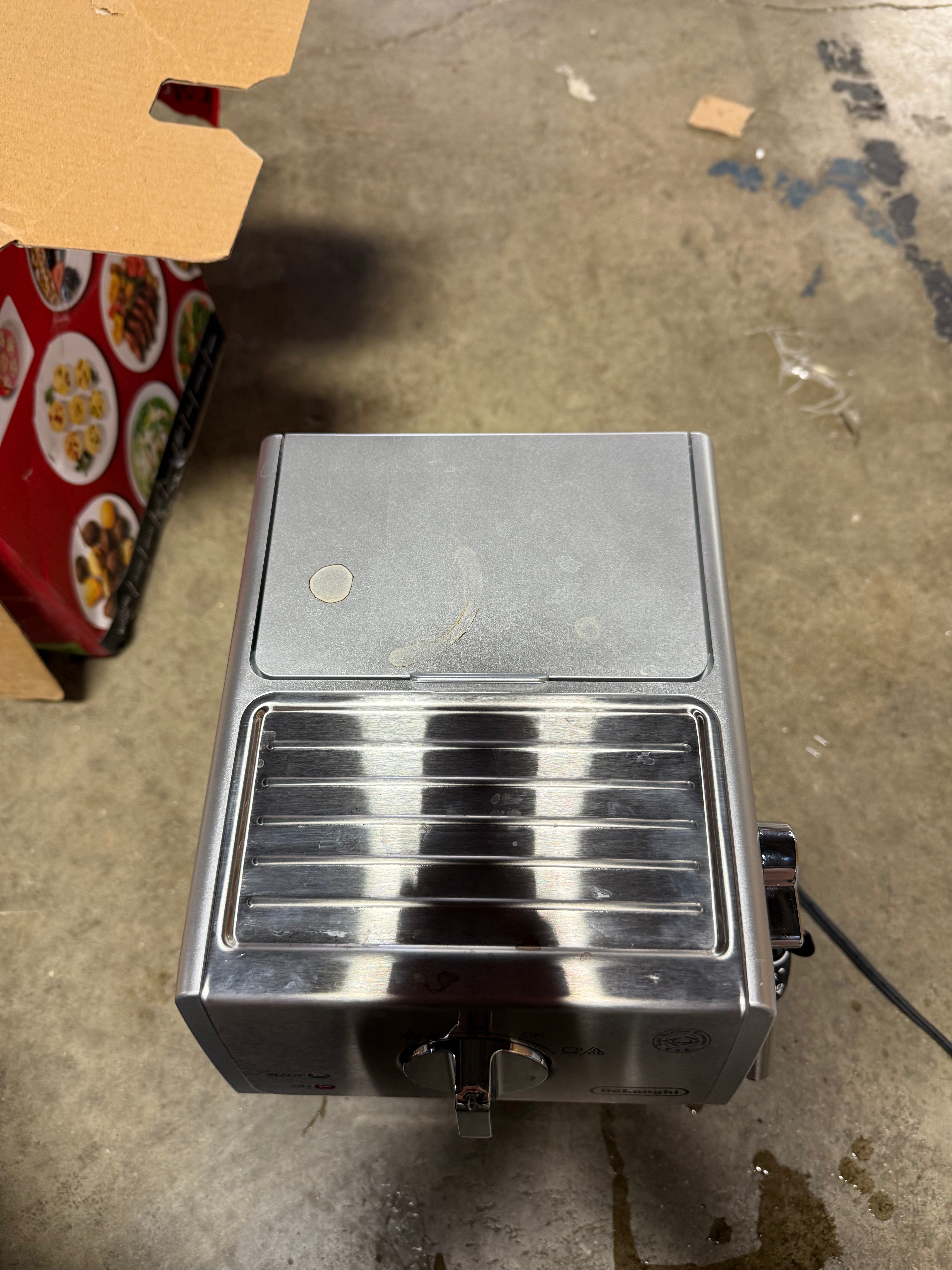 Stilosa Espresso Machine: 15-Bar Pressure, Frothing Wand, Removable Water Reservoir, Dishwasher-Safe Parts