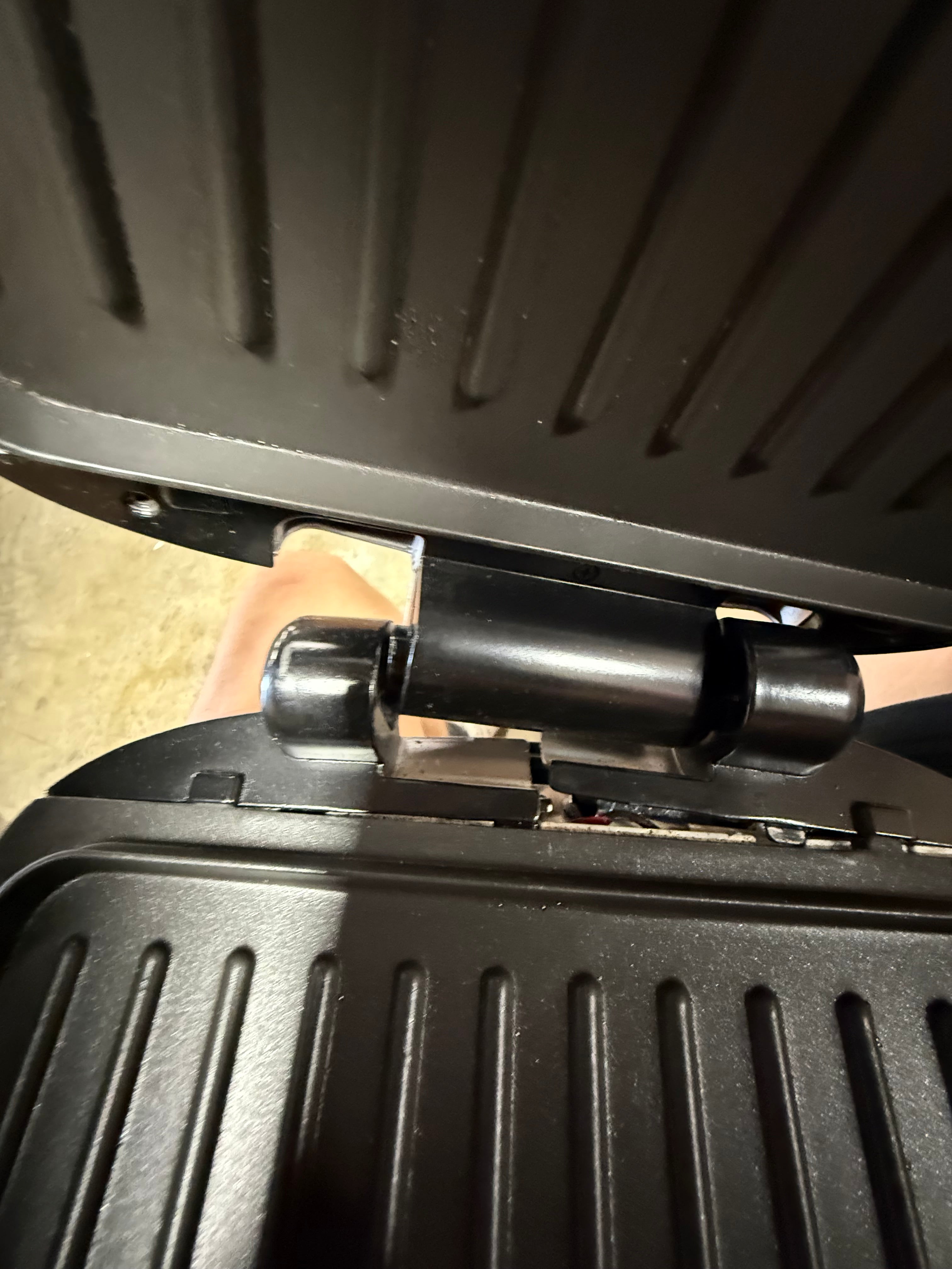4 Serving Electric Indoor Grill and Panini Press in Silver