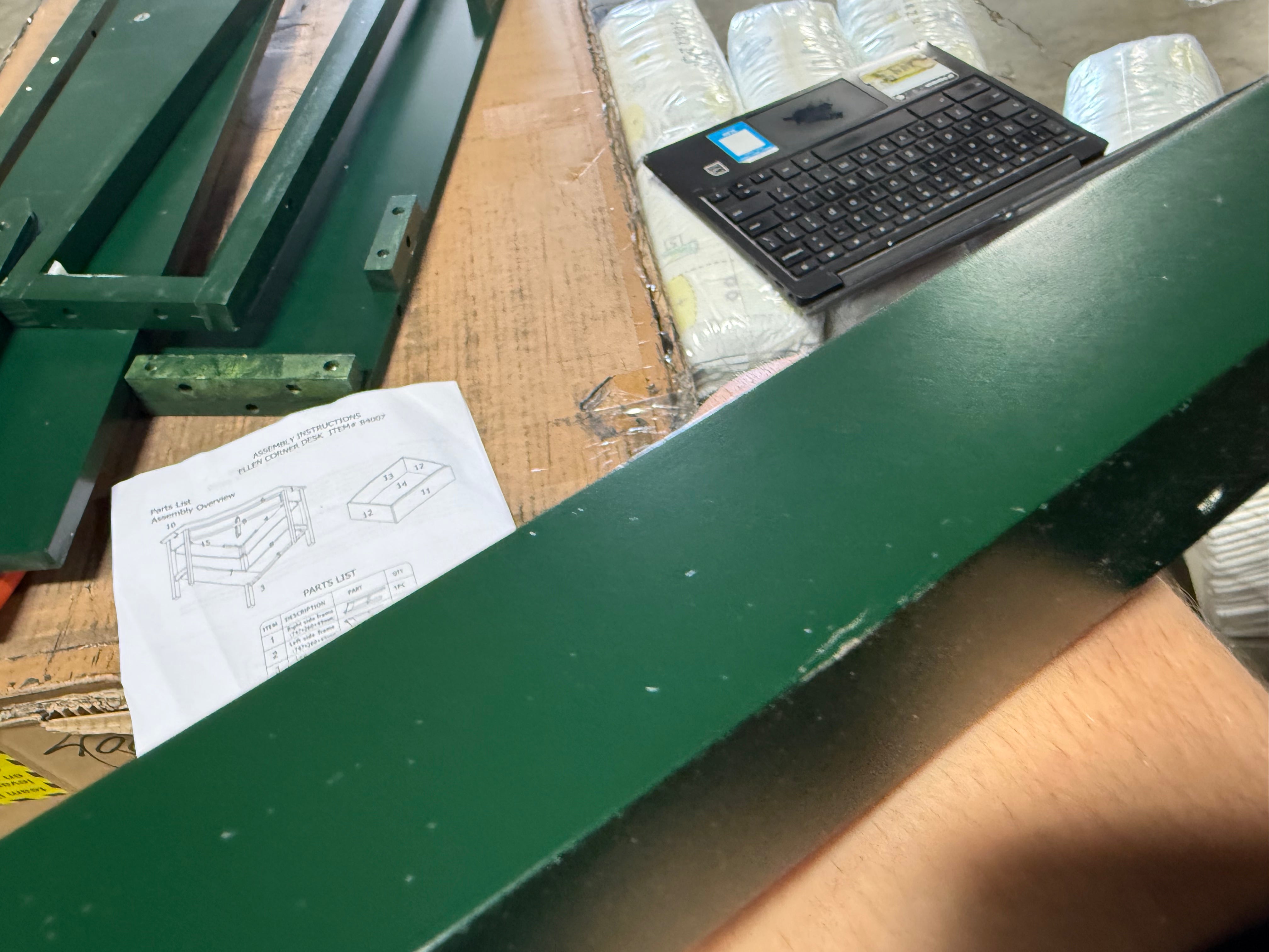 Medford Corner Desk with Drawer