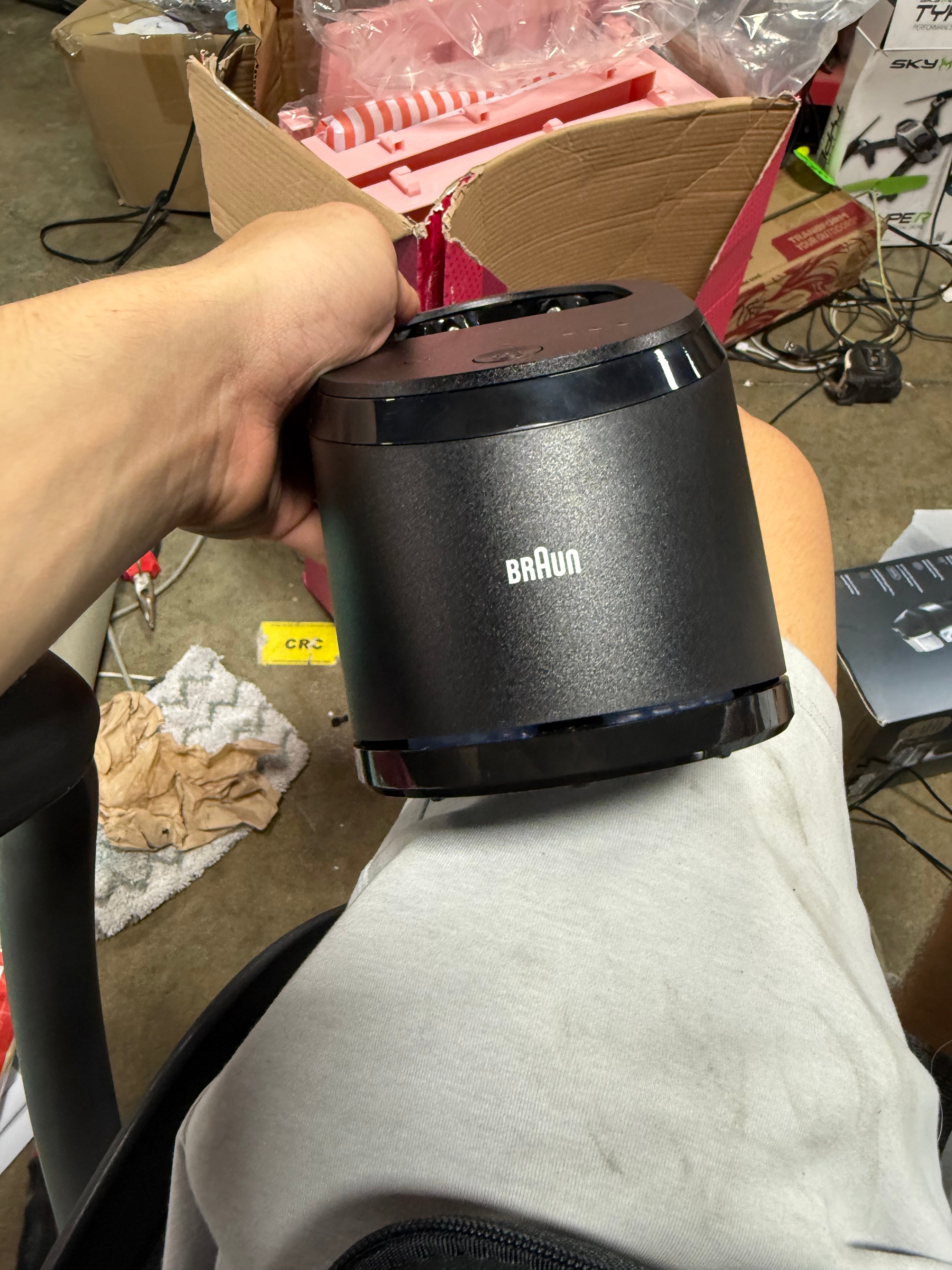 RECHARGEABLE WET & DRY SHAVER