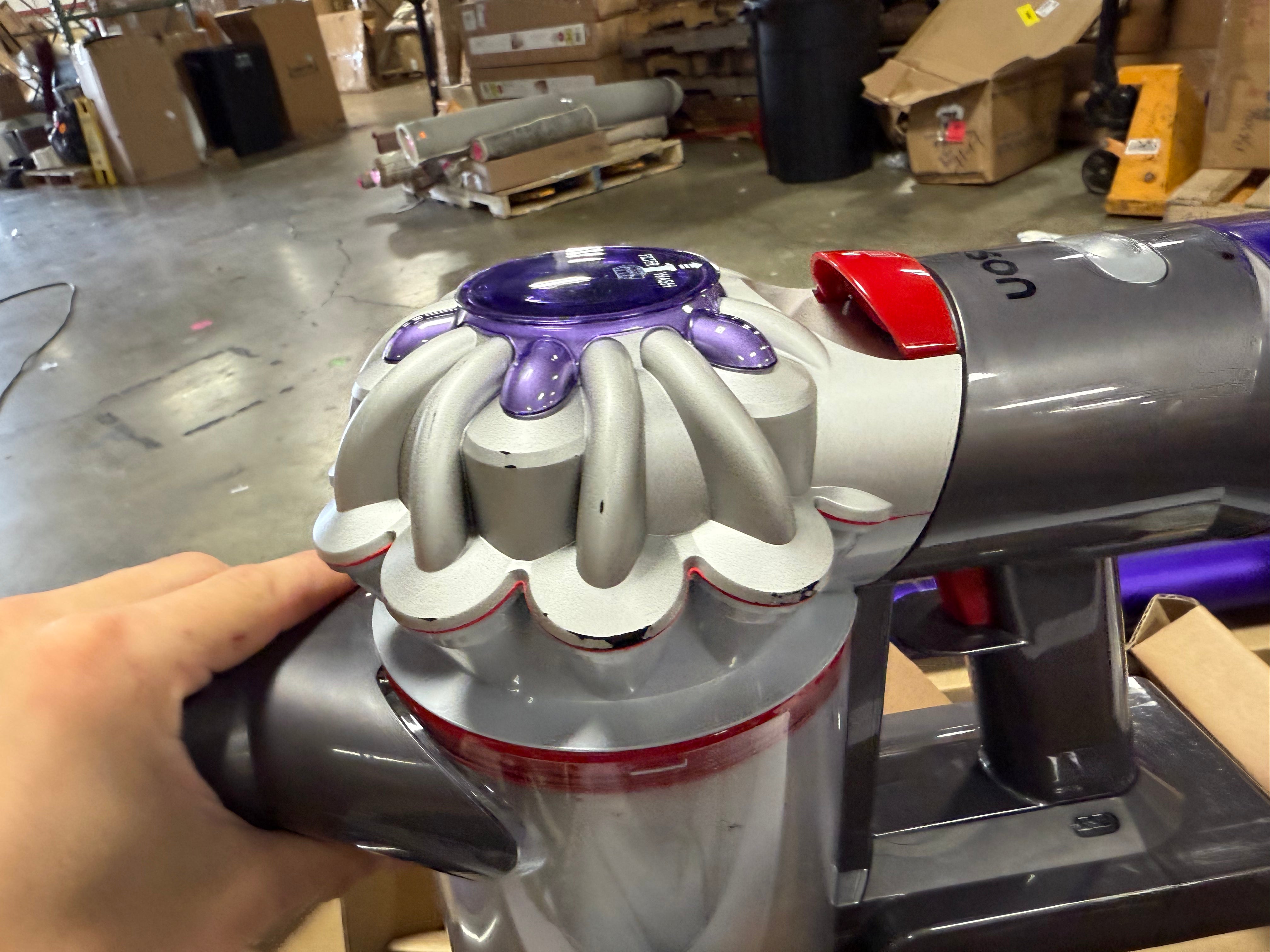 Cordless Stick Vacuum: Multi-Surface, Bagless