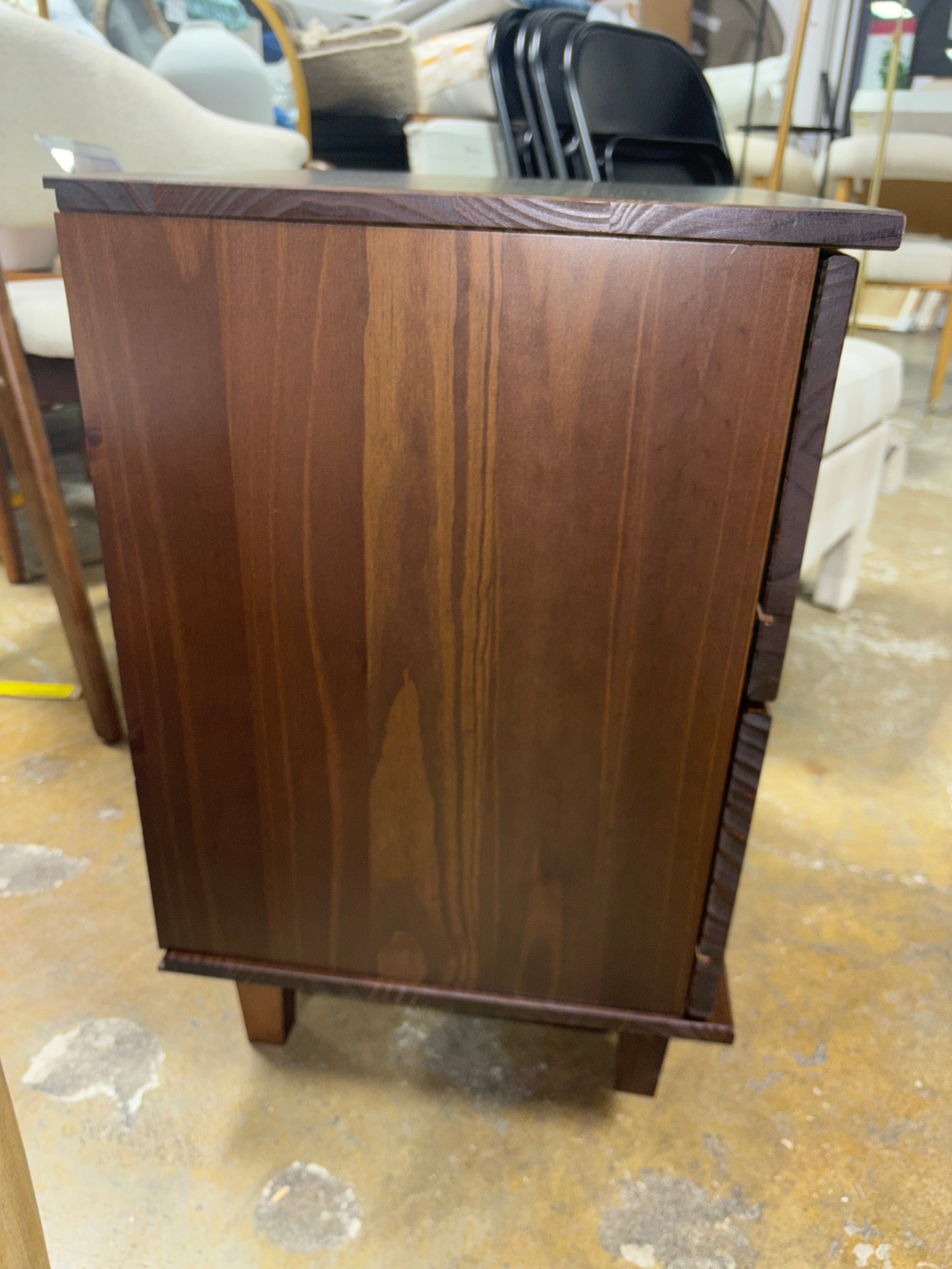 Aleyana 2-Drawer Solid Wood Nightstand SHOWROOM ITEM