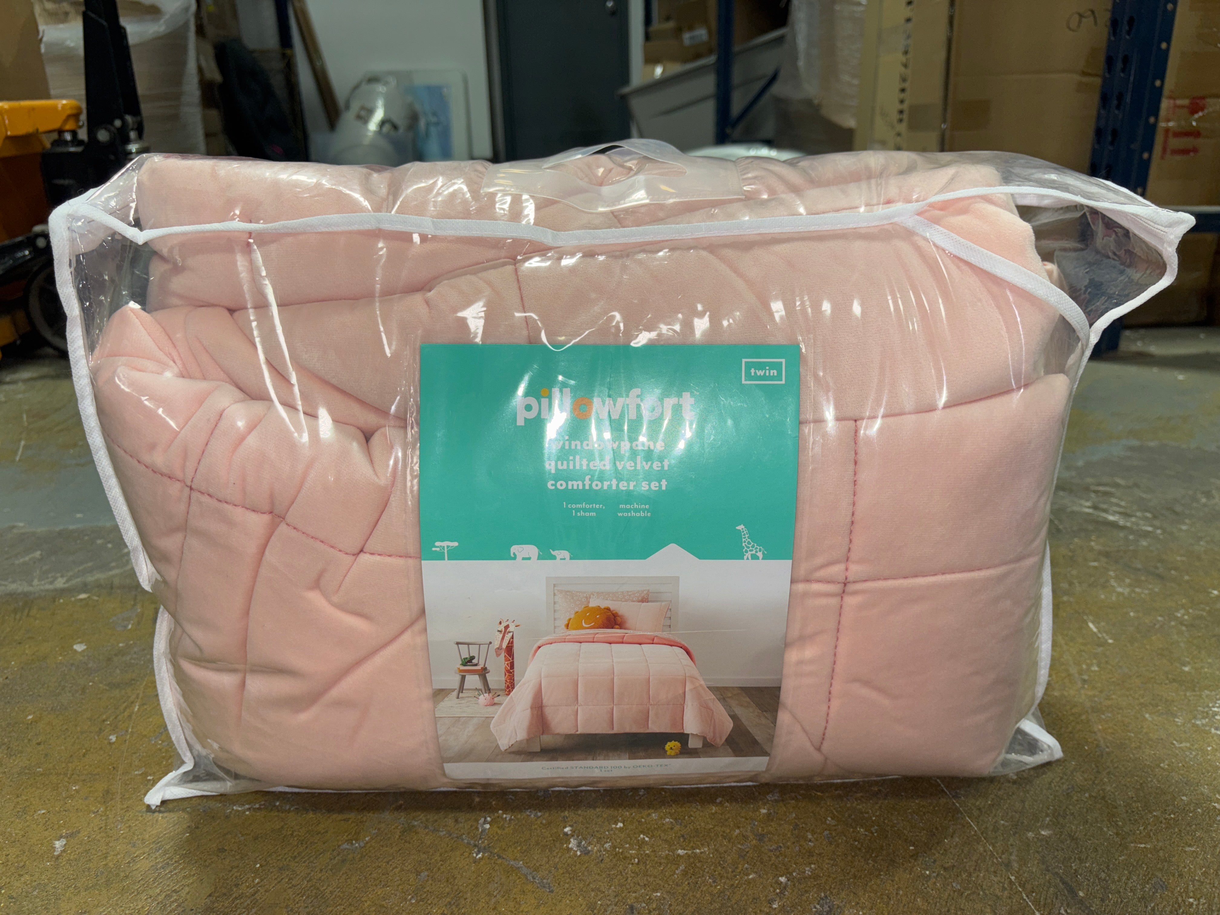 (TWIN)  2pc Kids' Comforter Set - Windowpane Velvet Pink SHOWROOM ITEM