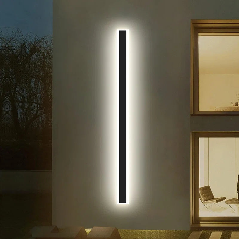 Charneshia Aluminum LED Wall Light