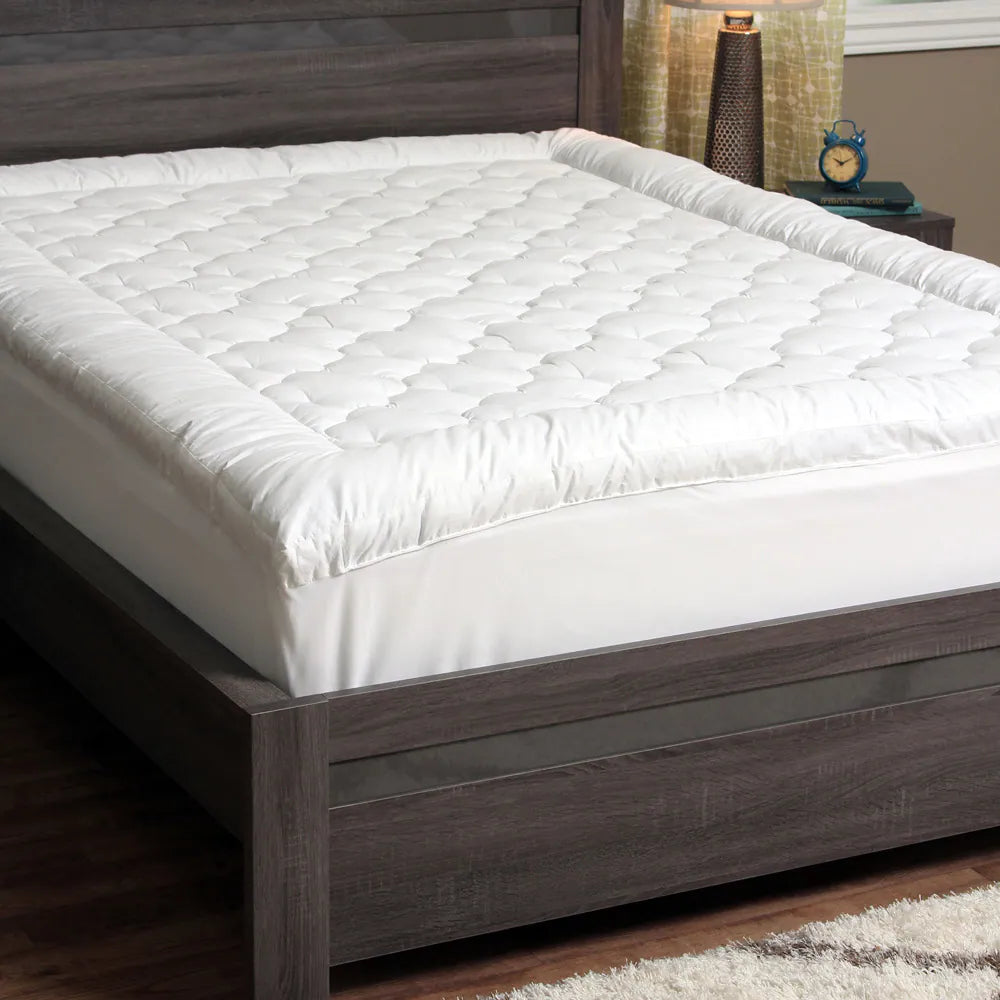 Billowy Clouds Mattress Pad - White Queen