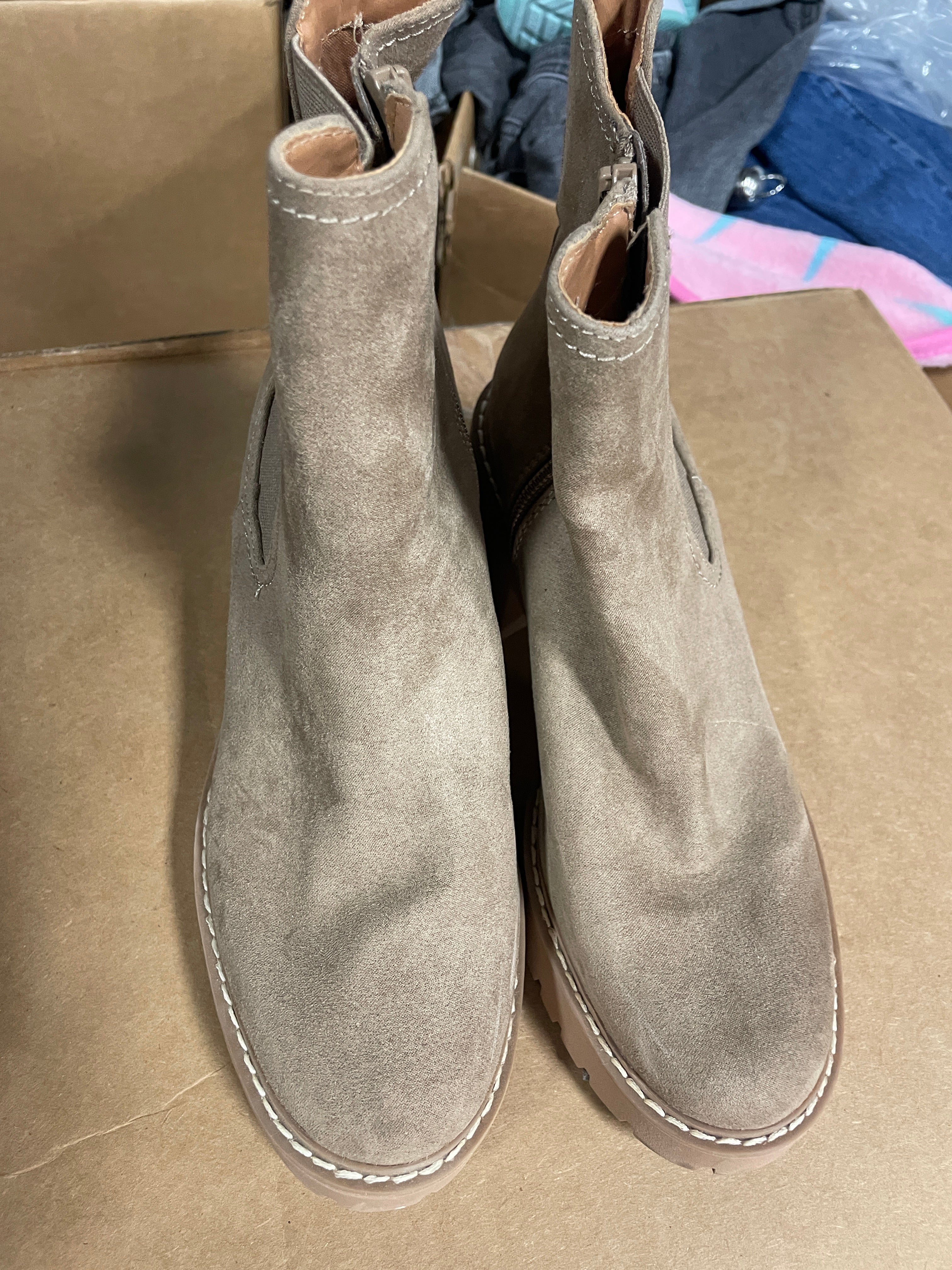 Women's Crispin Chelsea Boots, sz 7.5