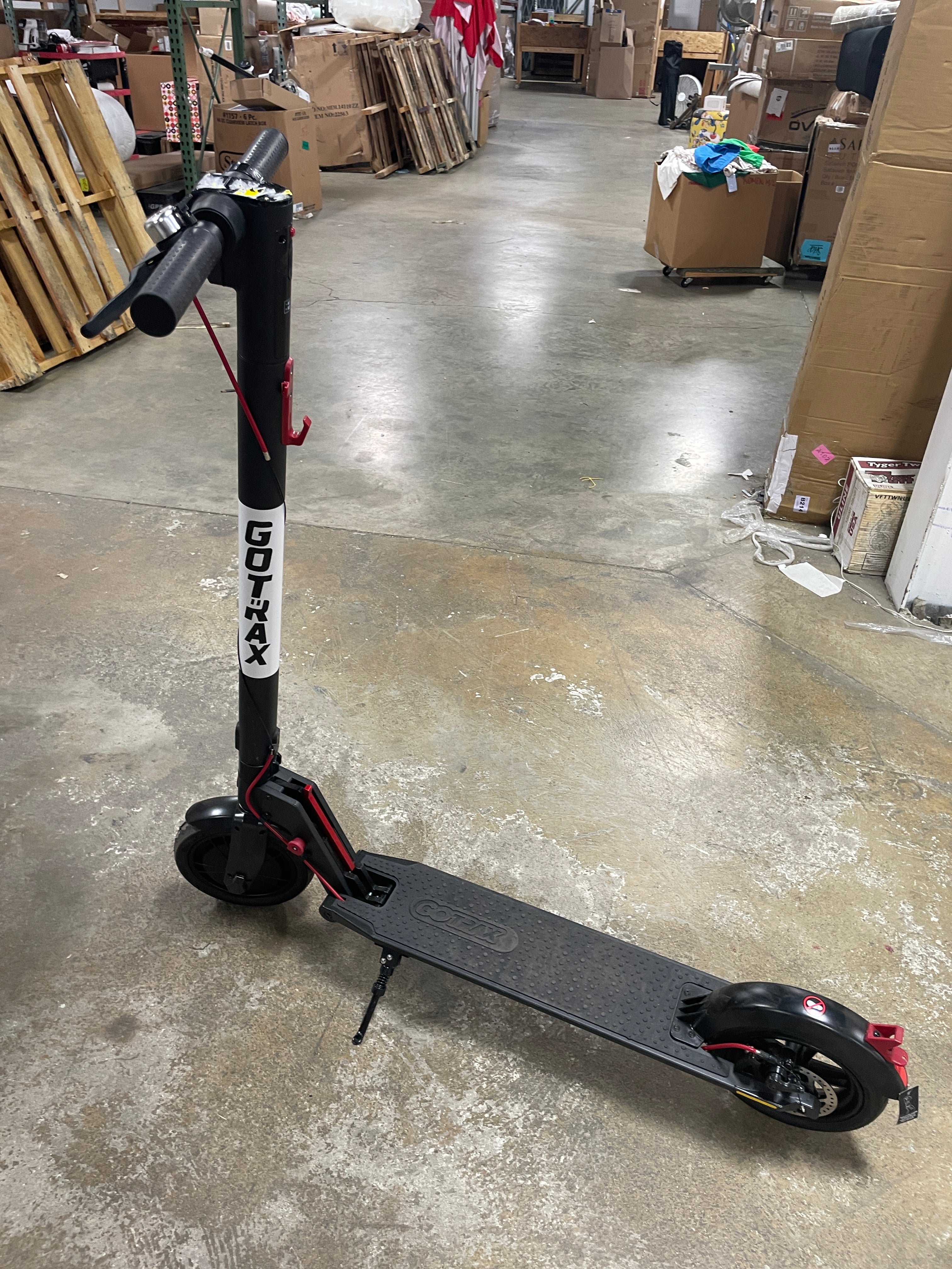 Elite Commuting Electric Scooter - Black