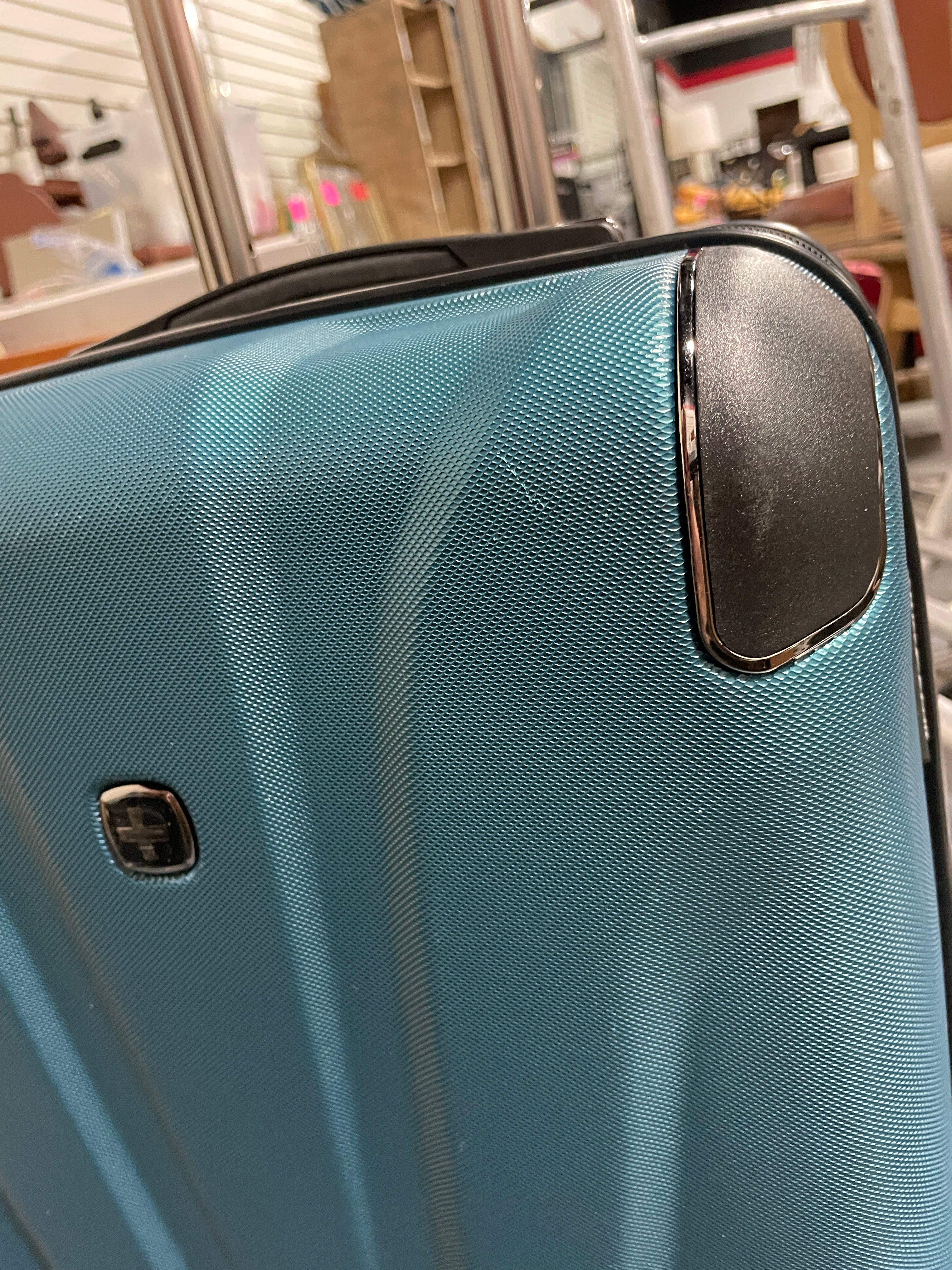 Cascade Hardside Carry On Suitcase
