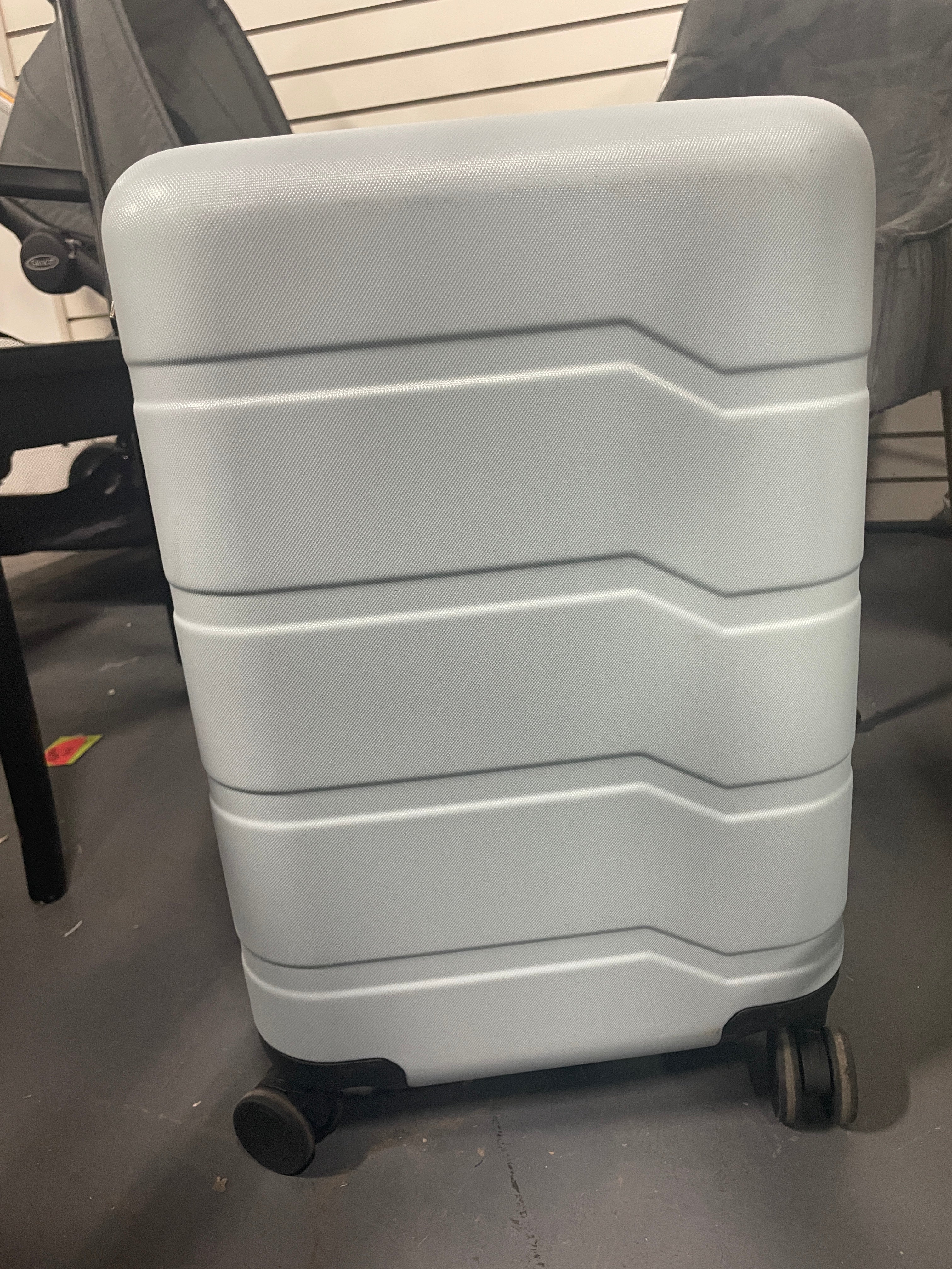 Hardside Carry On Spinner Suitcase