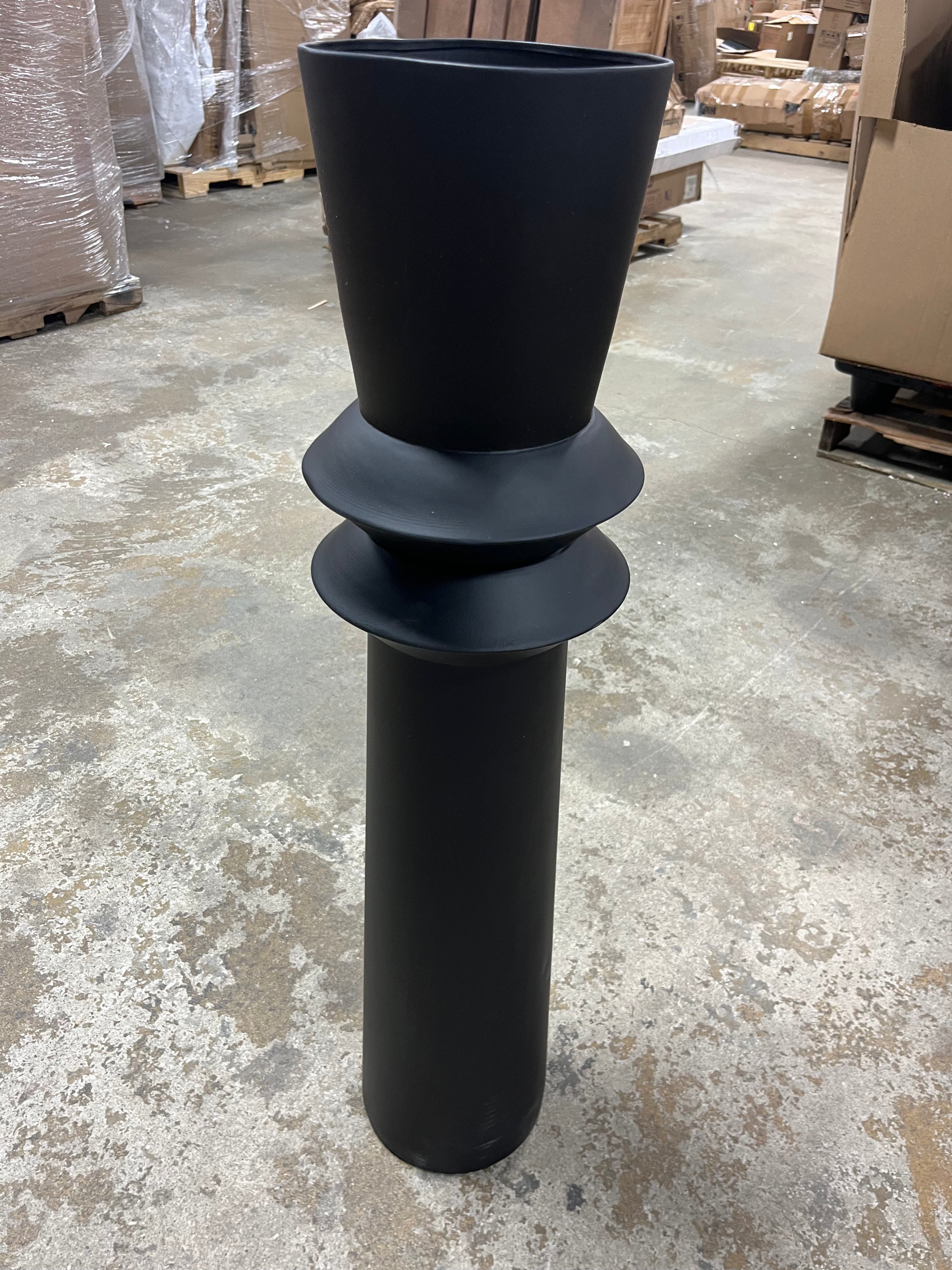 Jaramie Metal Floor Vase