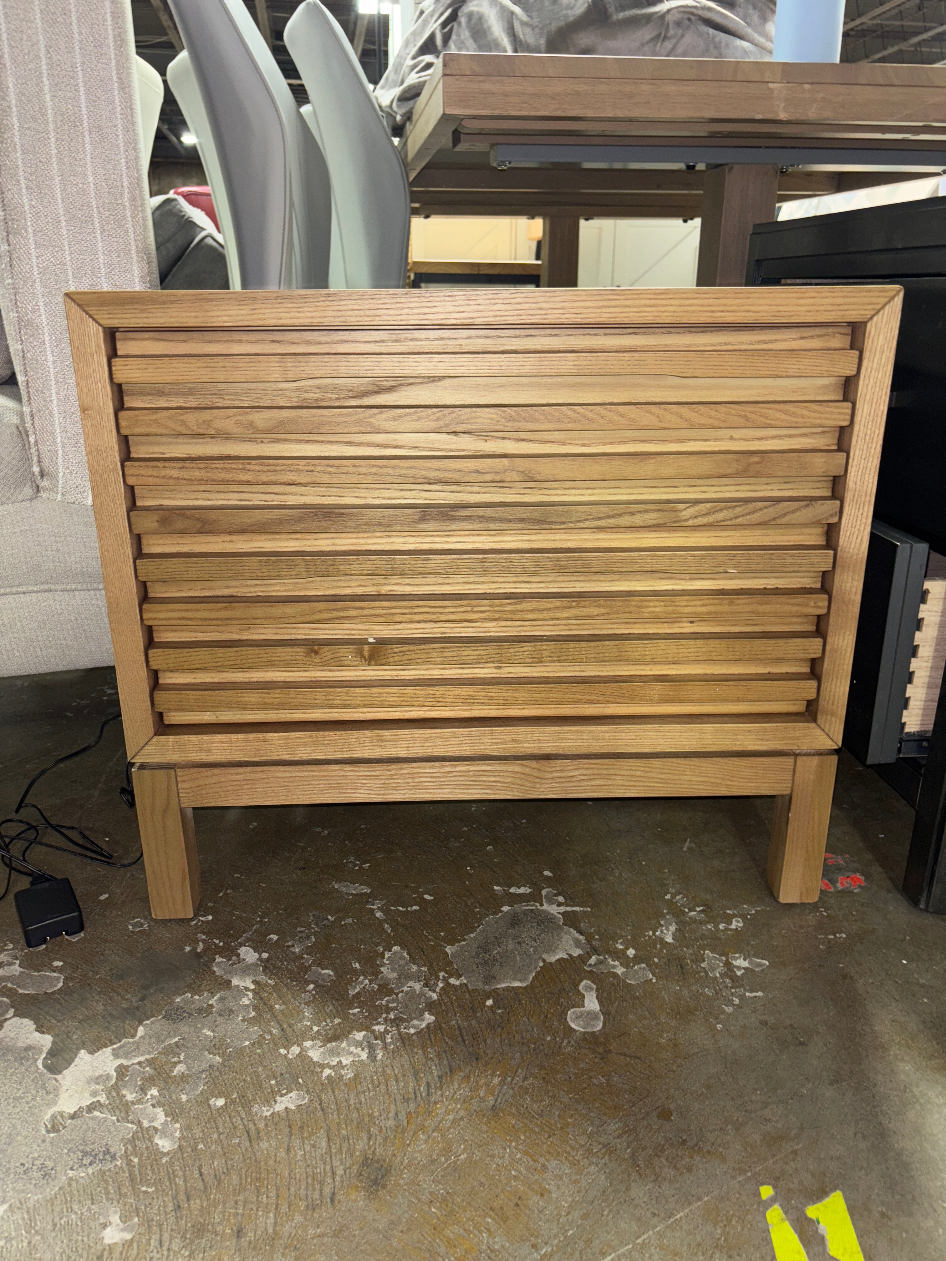 Finnian 24'' W Nightstand SHOWROOM ITEM