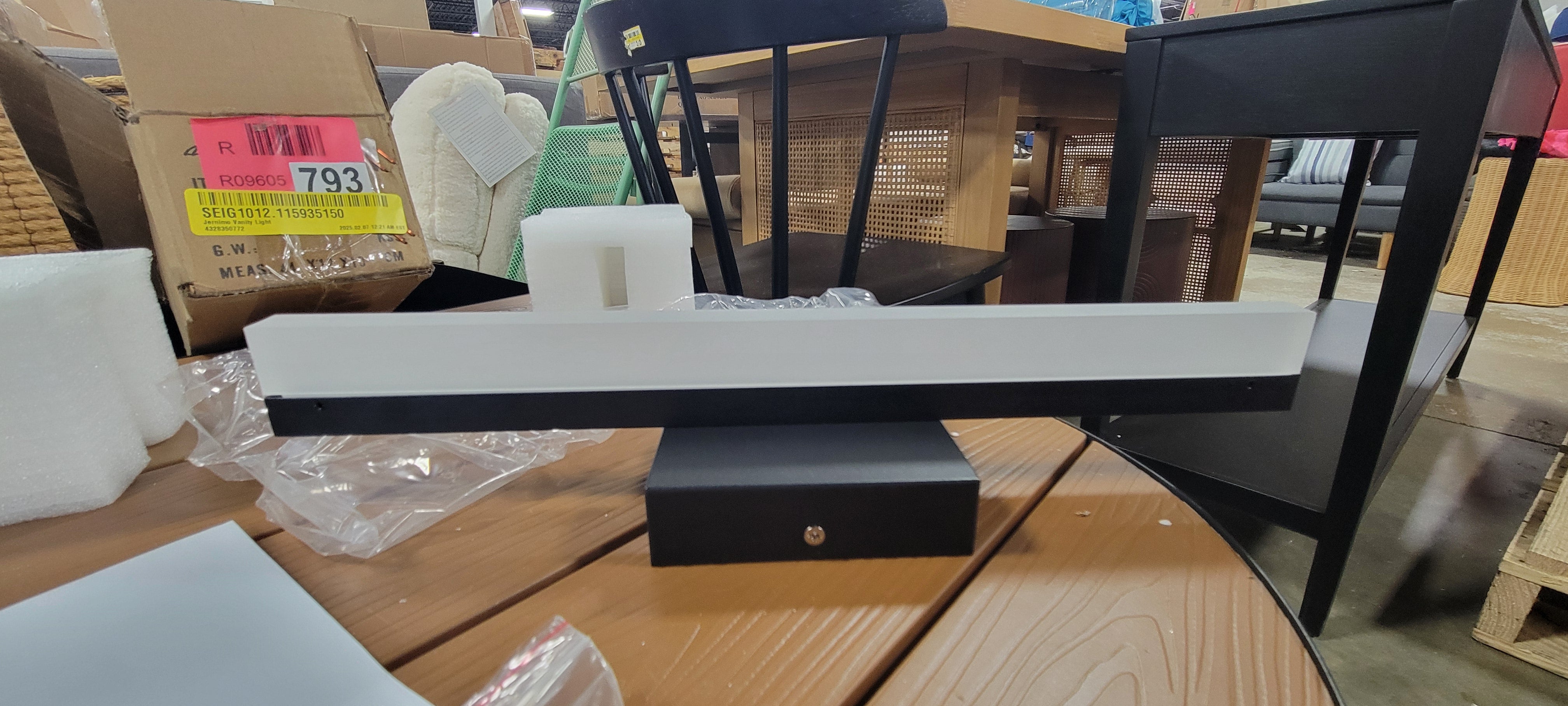 Wide Black Bathroom Vanity Light Fixtures Modern Aluminum LED Light