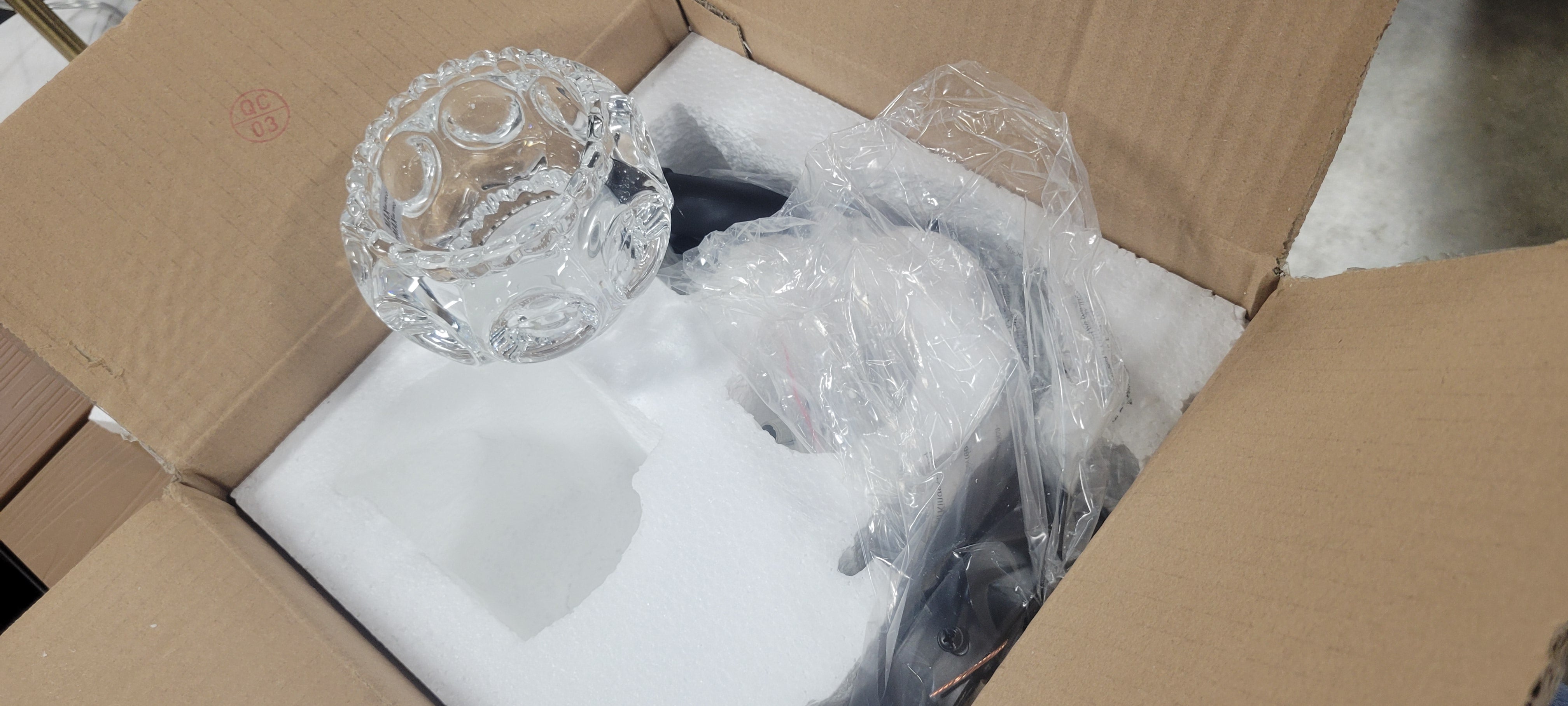 1-Light Vintage Vanity Light Fixture with Flower Crystal Glass Shade