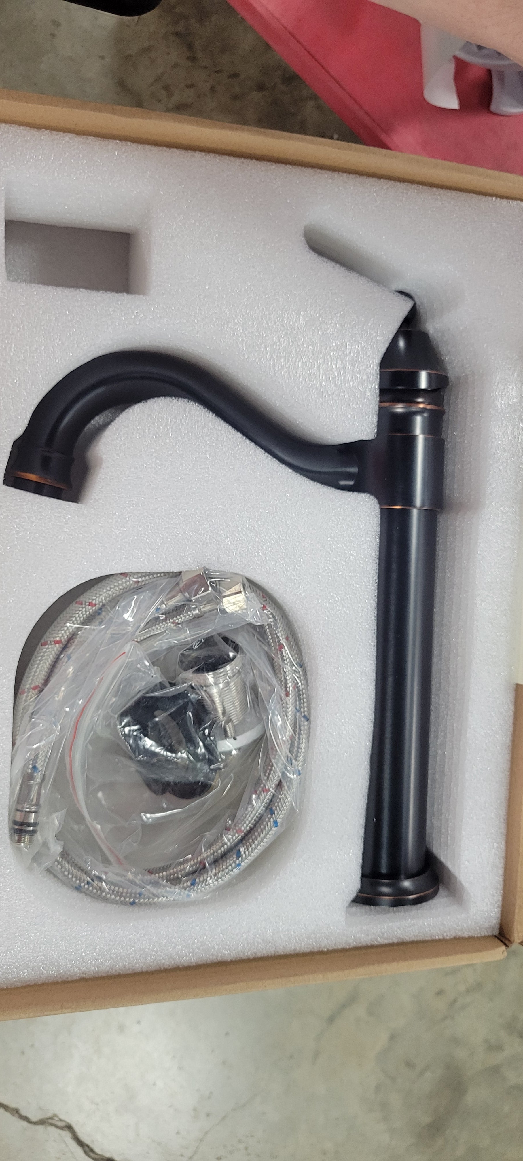 Horizon Vessel Sink Single Hole Bathroom Faucet