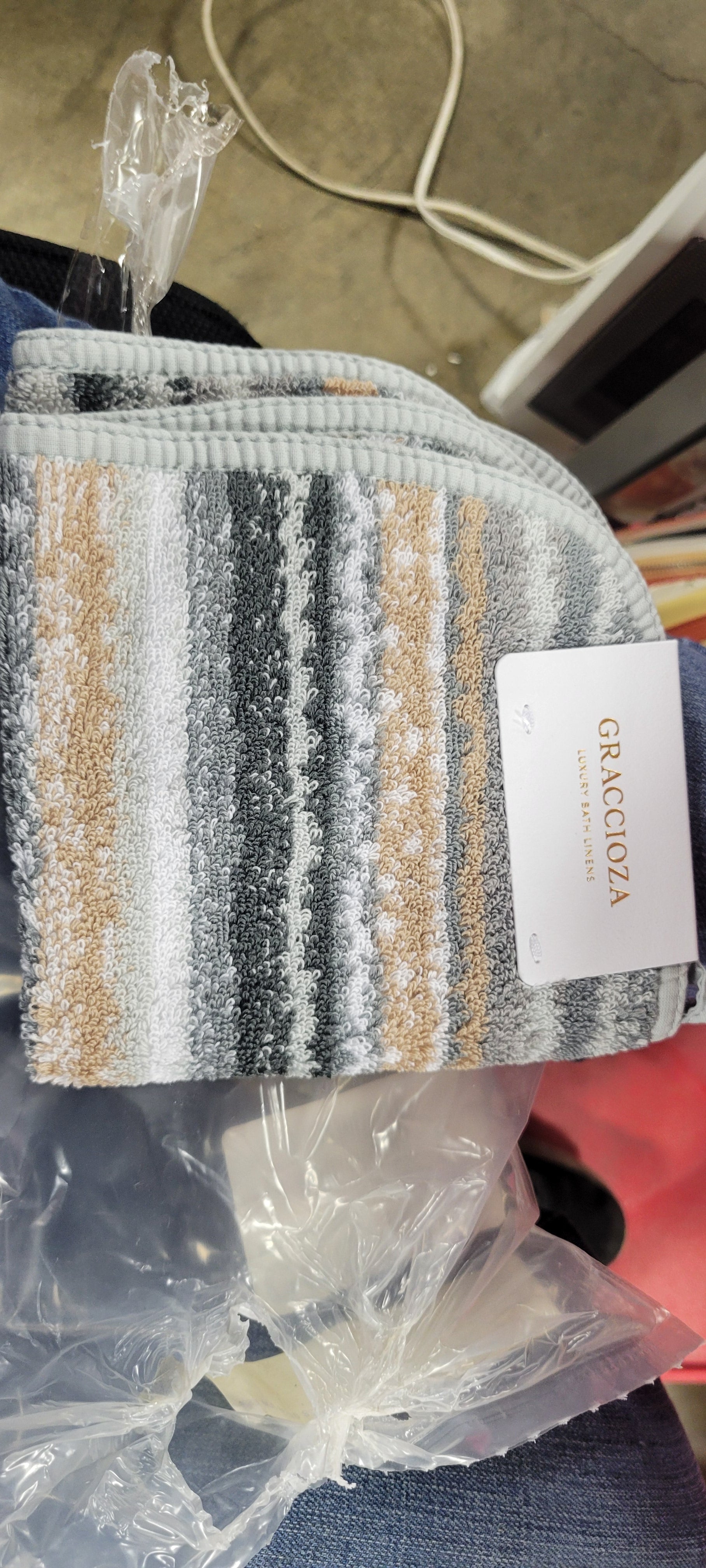 Venice Bath Towel Wash Cloth - Multi Grey