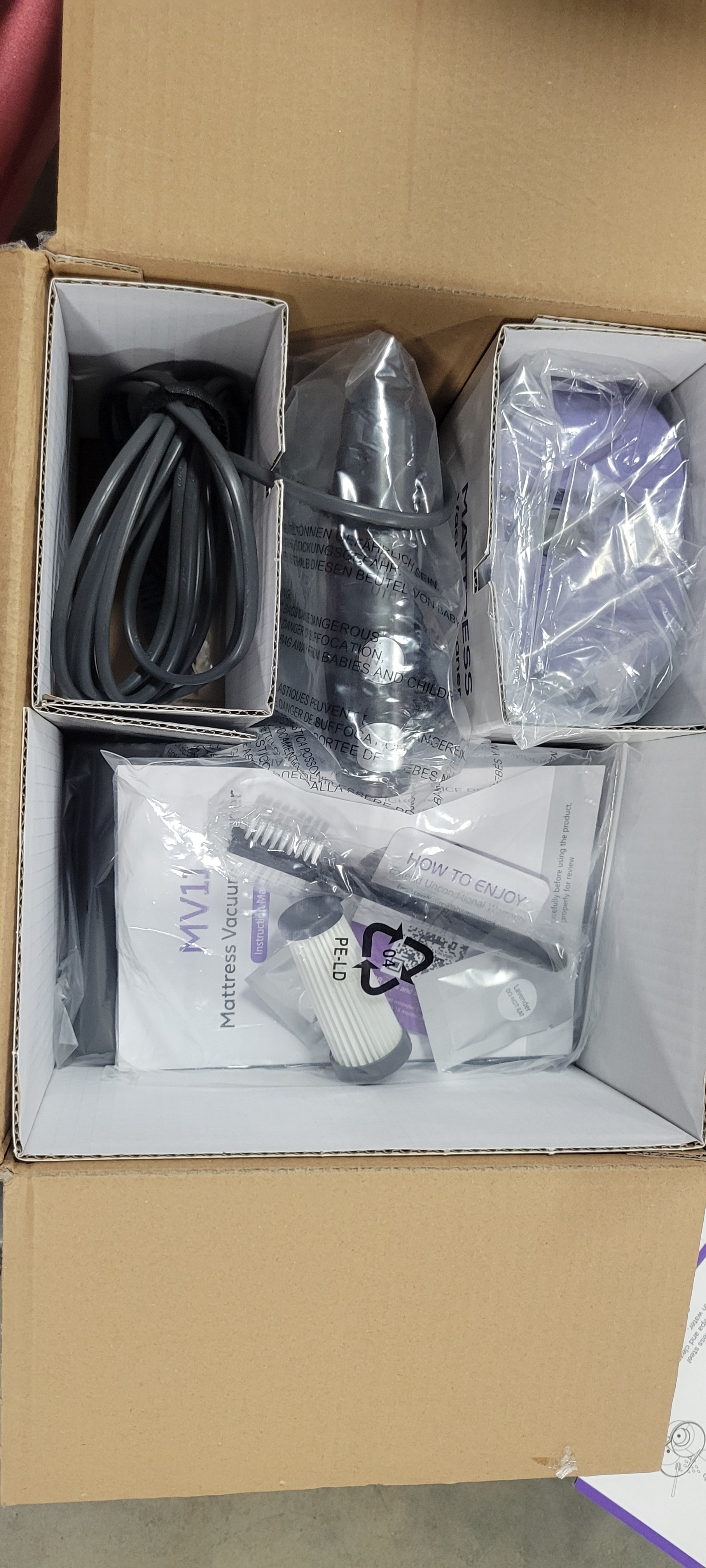 16Kpa Handheld Mattress Vacuum Cleaner