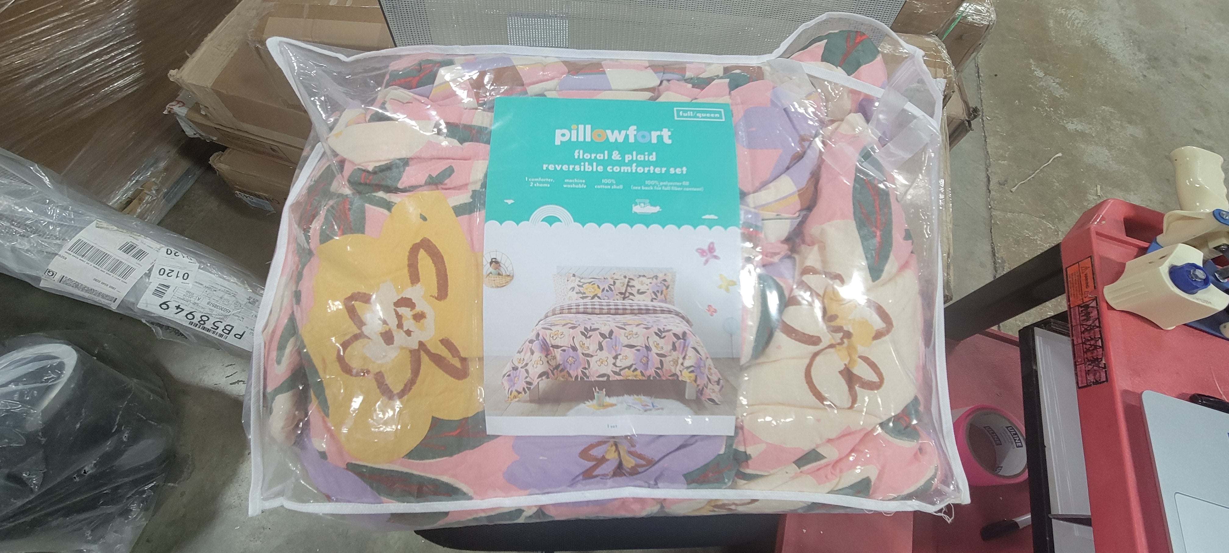 Flower/Plaid Reversible Kids' Comforter Set - Full/Queen