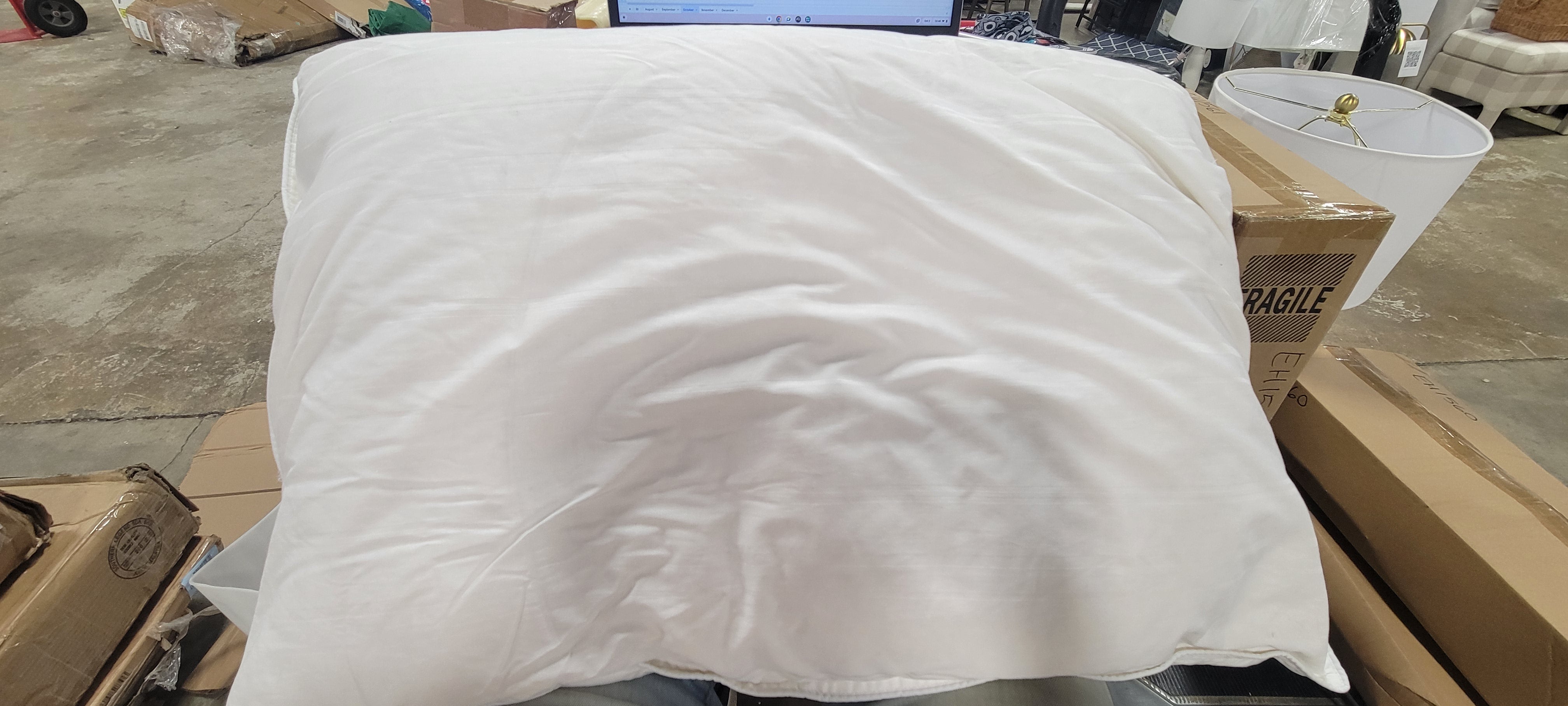 Machine Washable Medium Down Alternative Pillow -