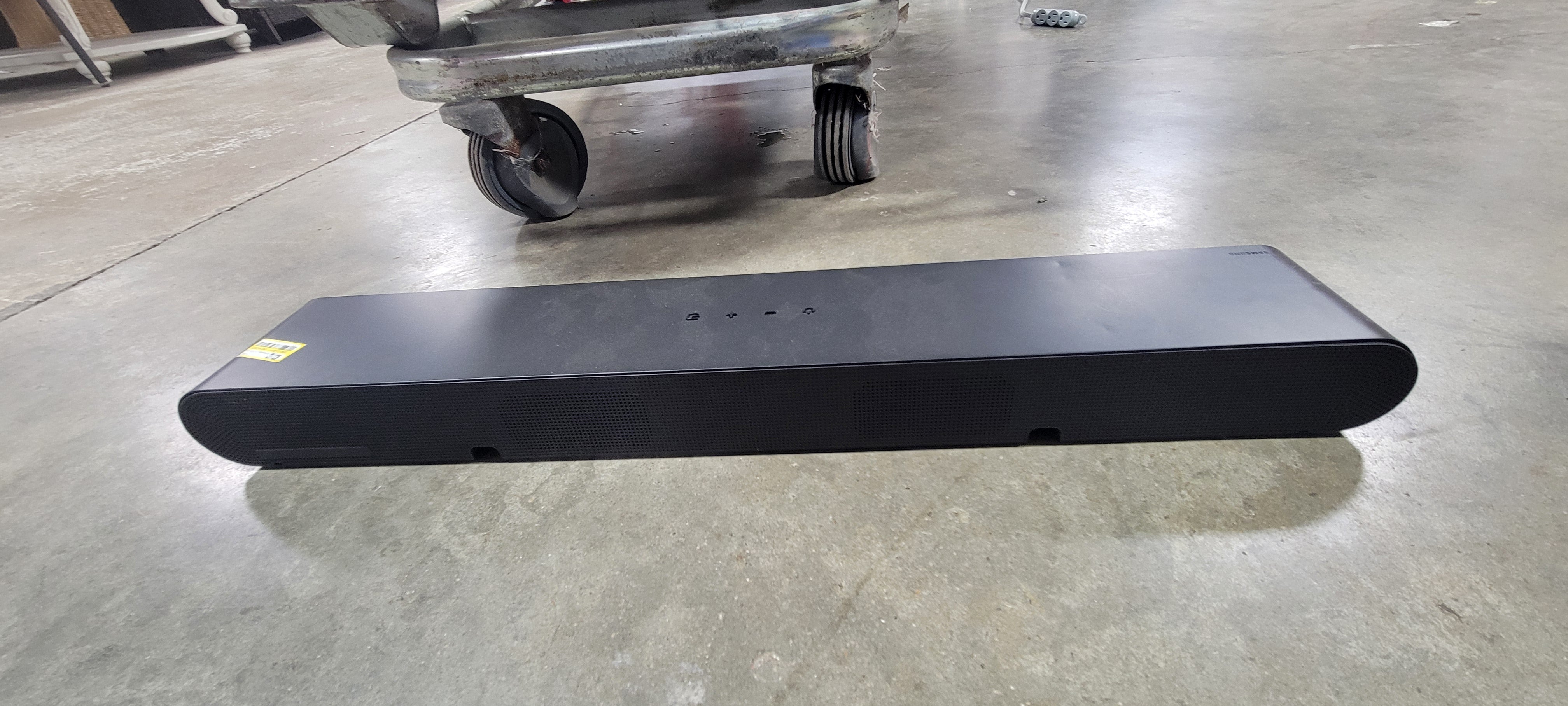 3.0Ch Soundbar with Built-in Woofer - Gray: Bluetooth & HDMI Connectivity