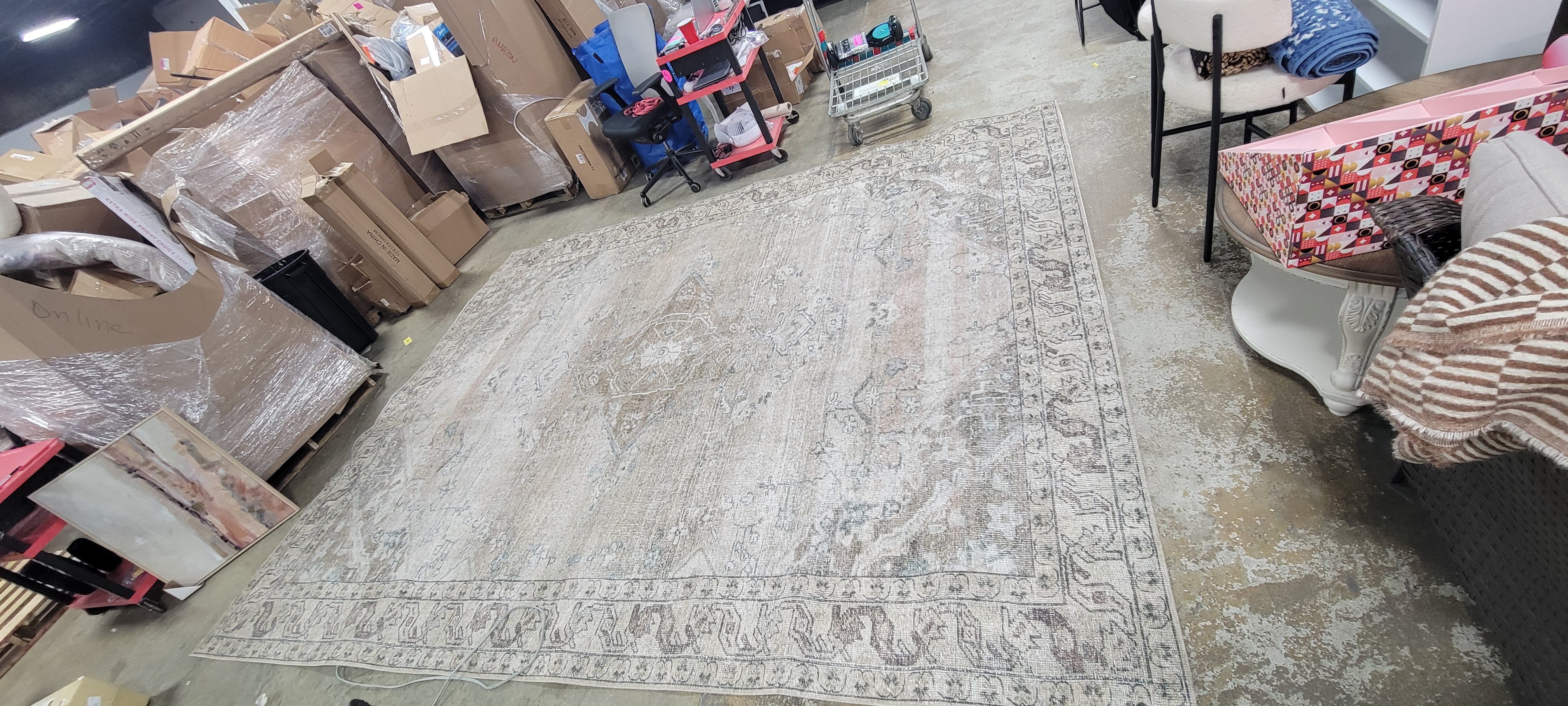 Hillstone Collection Traditional Vintage Medallion Area Rug 10' x 13'