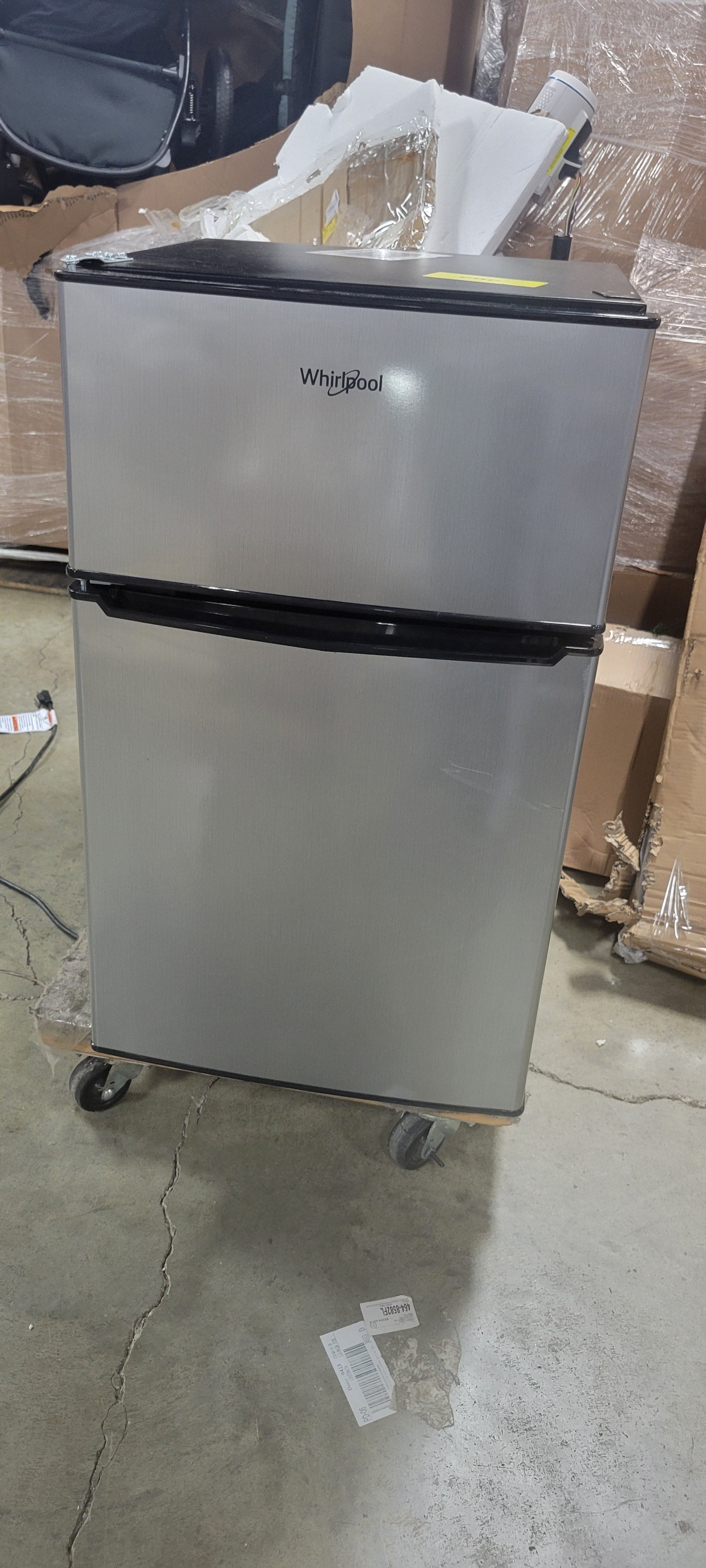 Mini Refrigerator Stainless Steel : Dorm Fridge, Reversible Door, 2 Shelves