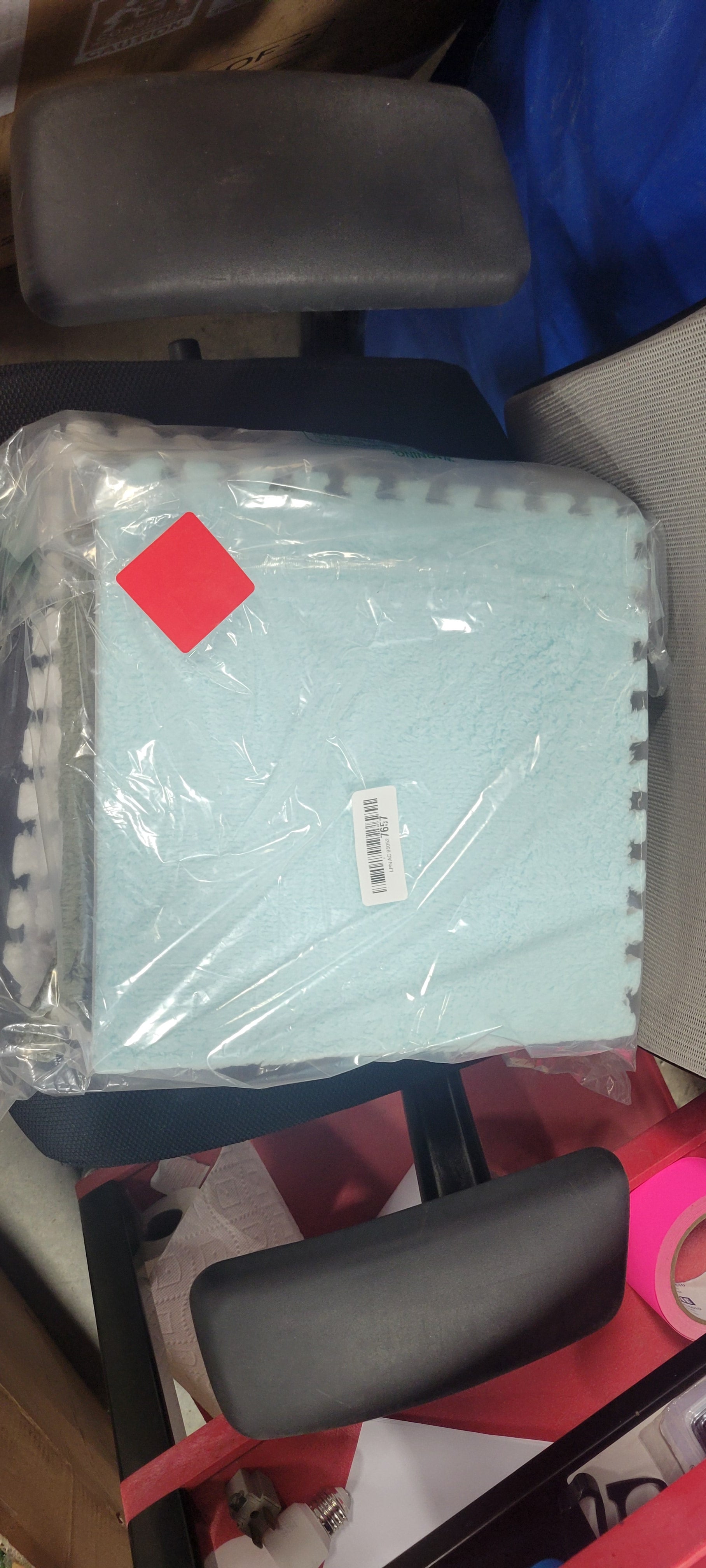 Fluffy Square Tiles with 12 Edgings Soft Anti-Slip Puzzle Area Rug Playmat, final cut