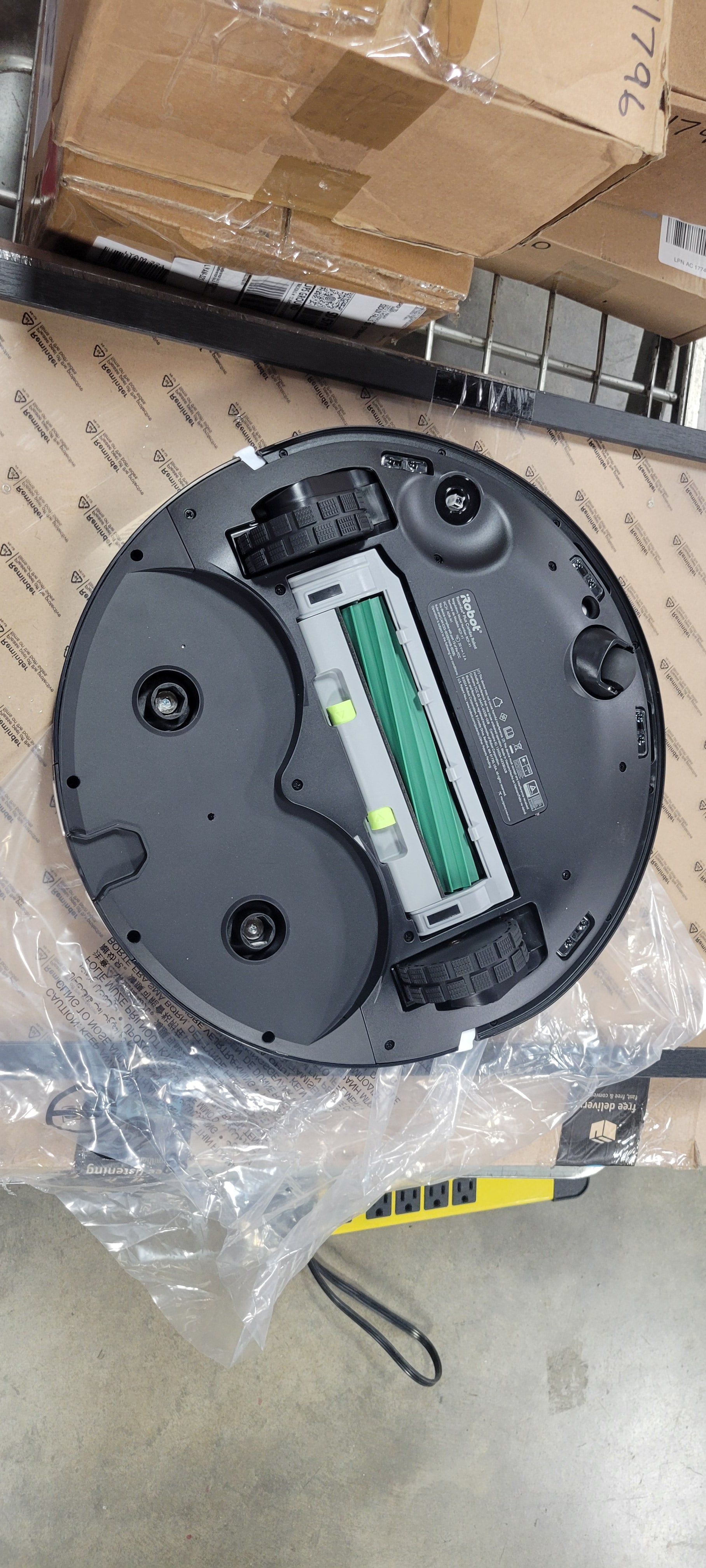 Roomba Plus Combo Robot + AutoWash Dock Black