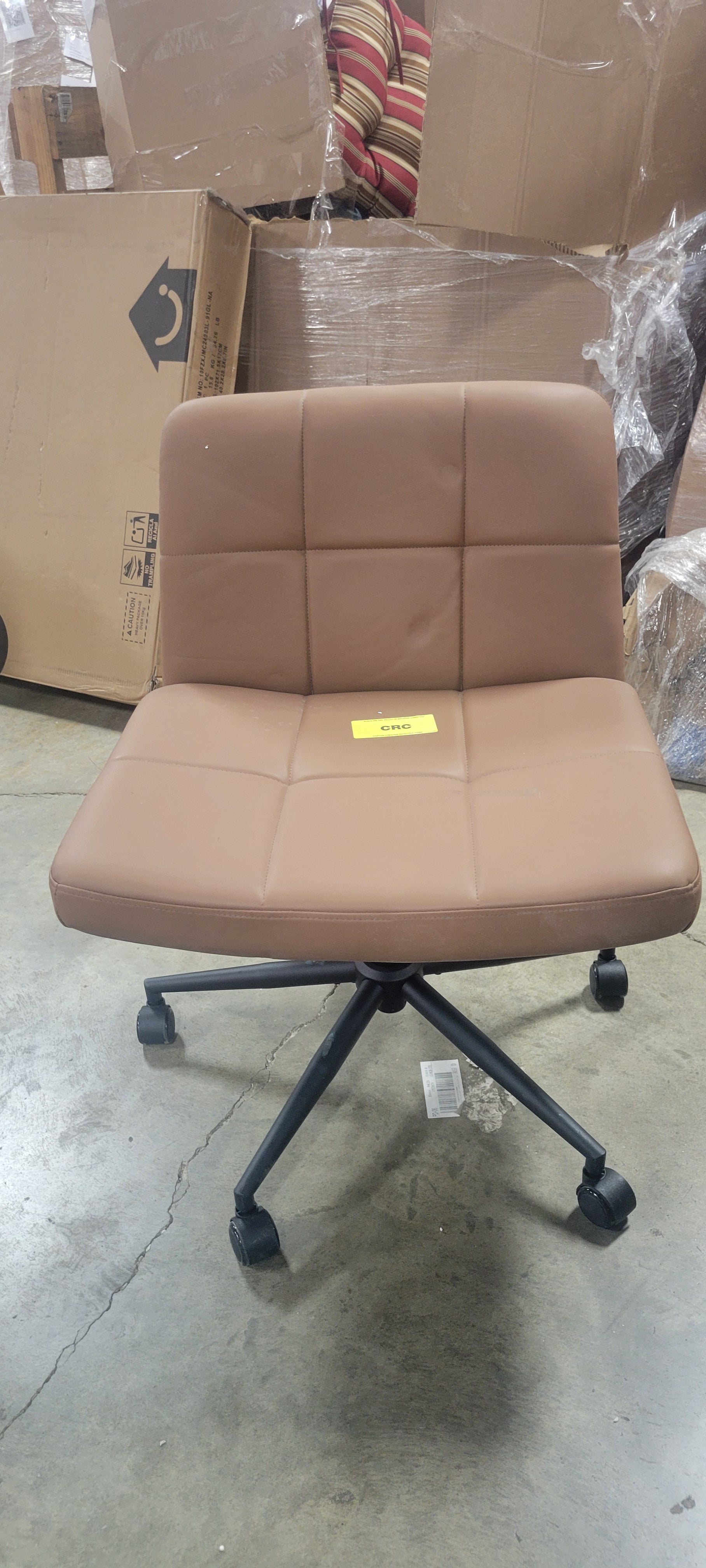 Criss Cross Chair with Wheels Oversized U-shaped Seat Wheels Beige/Brown