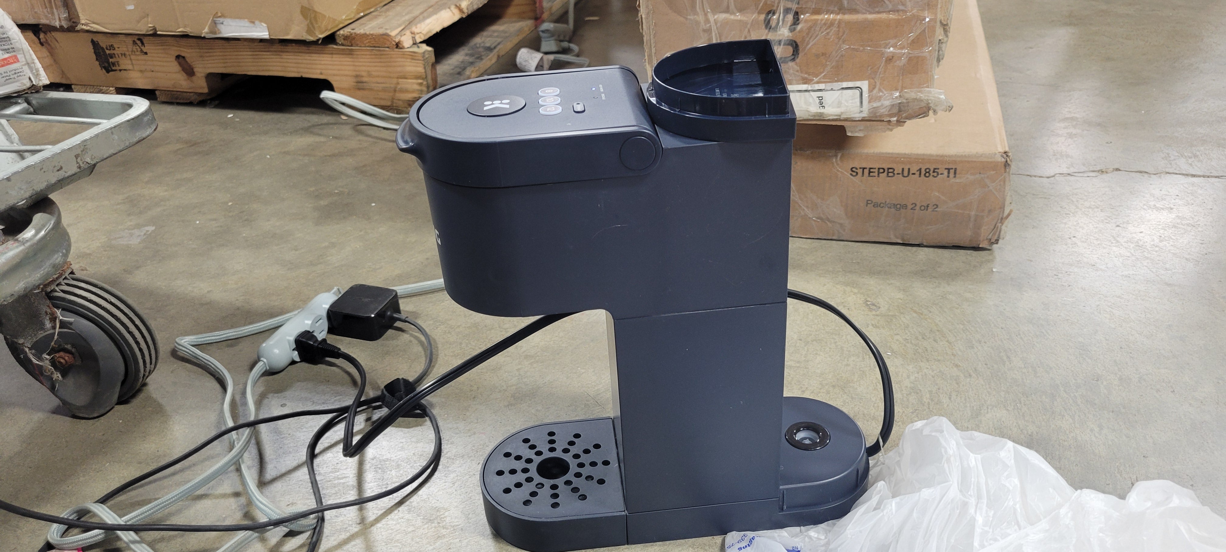 K-Mini Go, Multicup Reservoir Single-Serve K-Cup Pod Coffee Maker with Strong Brew Button