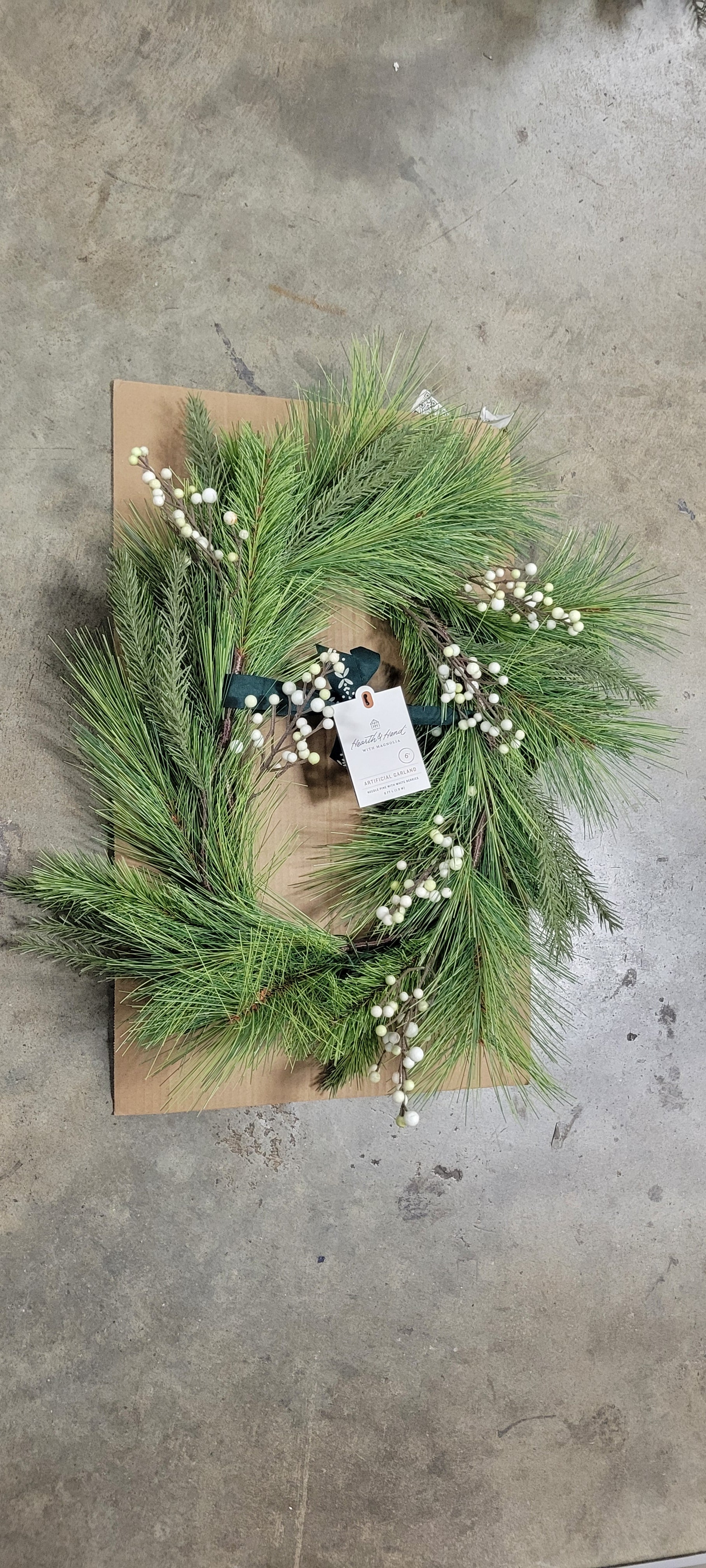 Faux Needle Pine & Snowberry Winter Garland, final cut