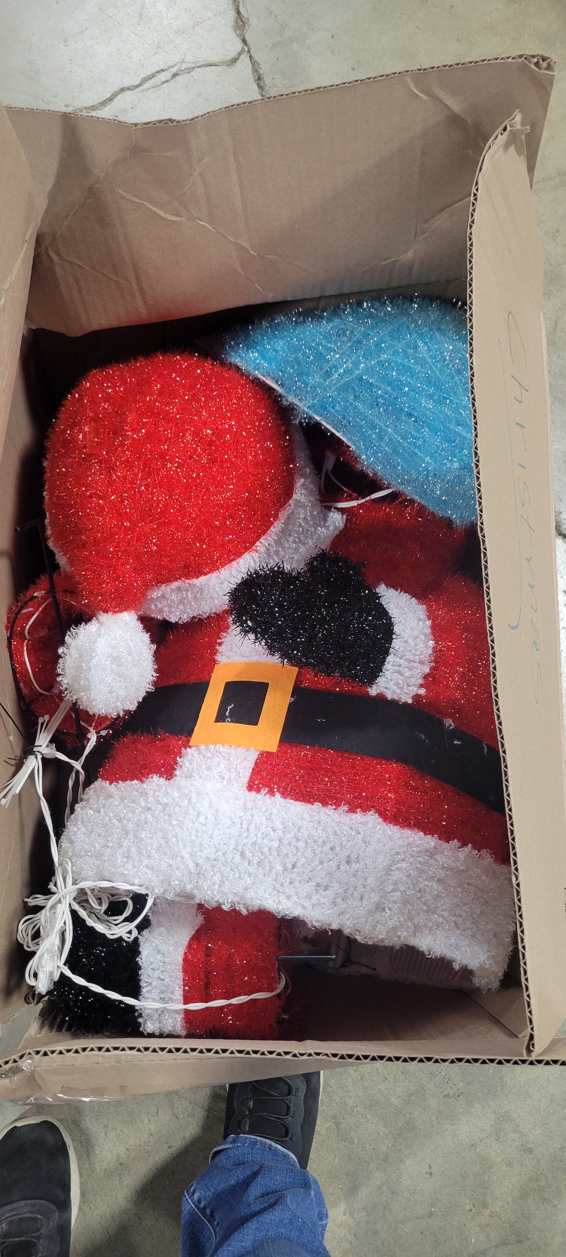 Lit Tinsel Santa w/ 4 Interchangeable Faces final cut