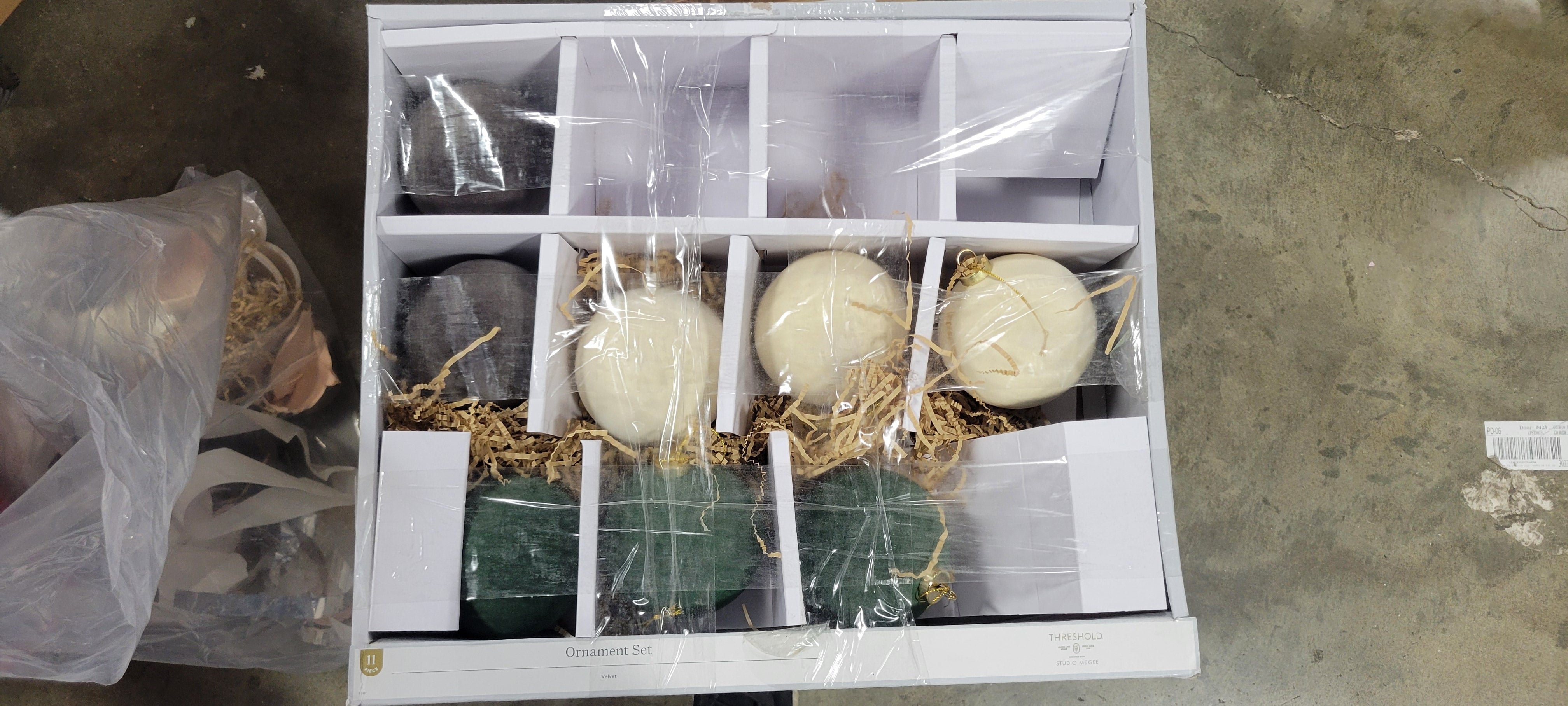 Set of 8 Flocked Velvet Christmas Tree Ornaments final cut