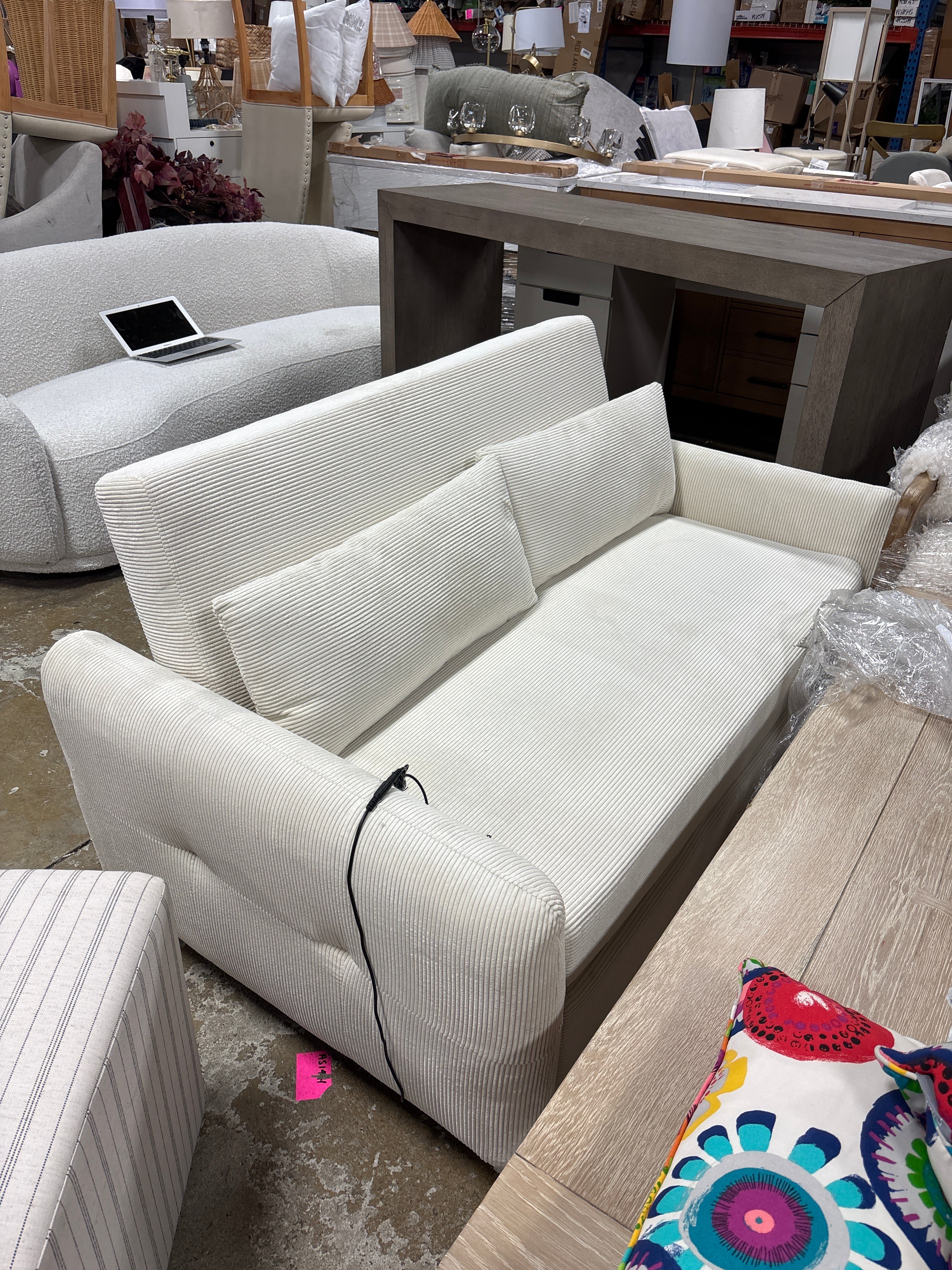 57.48" Pull-out Sofa Bed Convertible Couch SHOWROOM ITEM