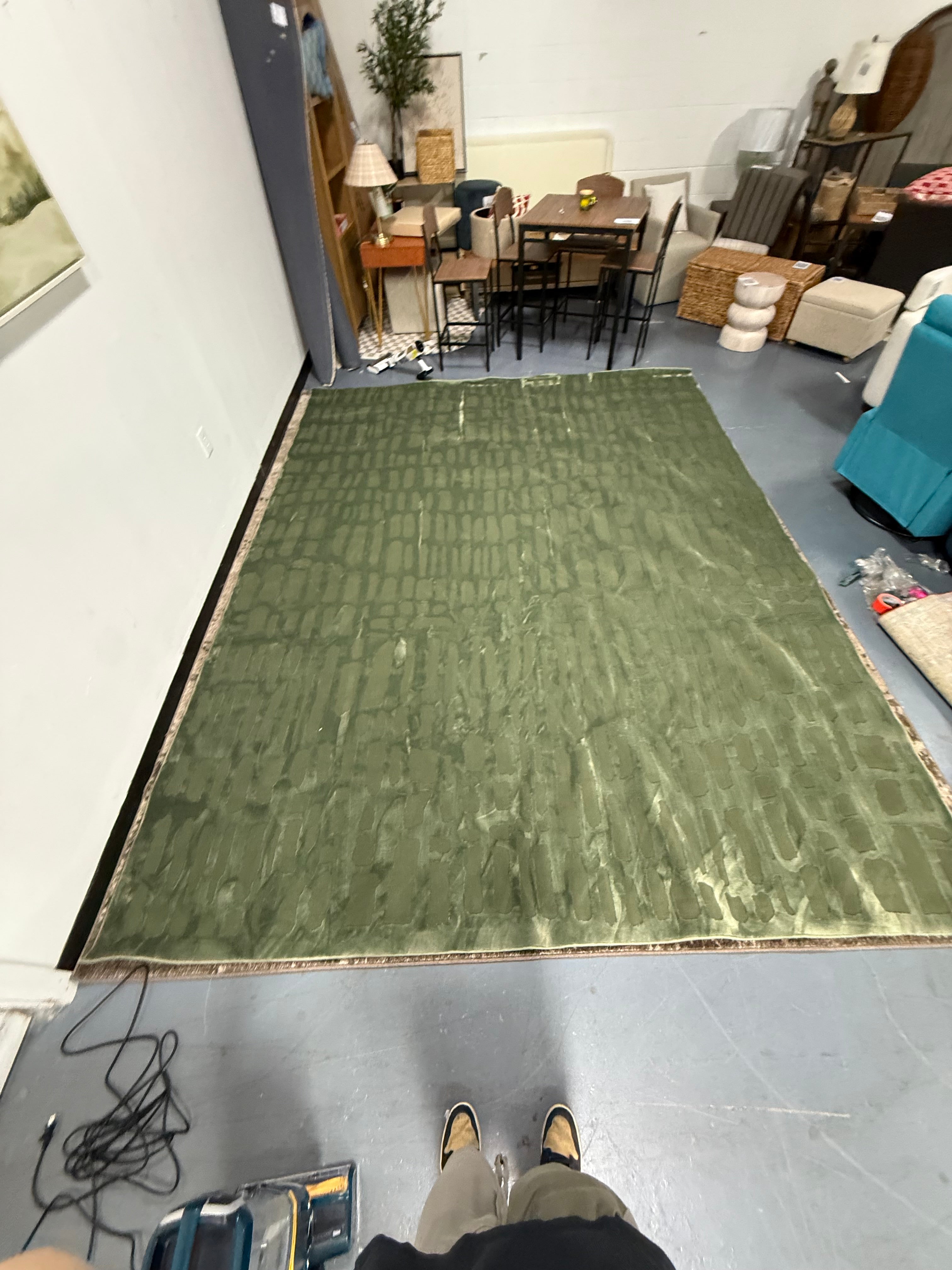 Belen Modern Abstract Area Rug 9'10" x 12'10" SHOWROOM ITEM