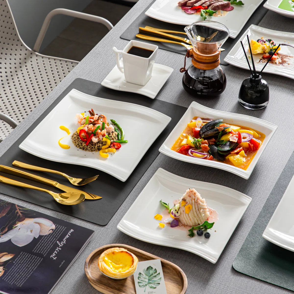 Flora 30 Piece Porcelain China Dinnerware Set - Service for 6