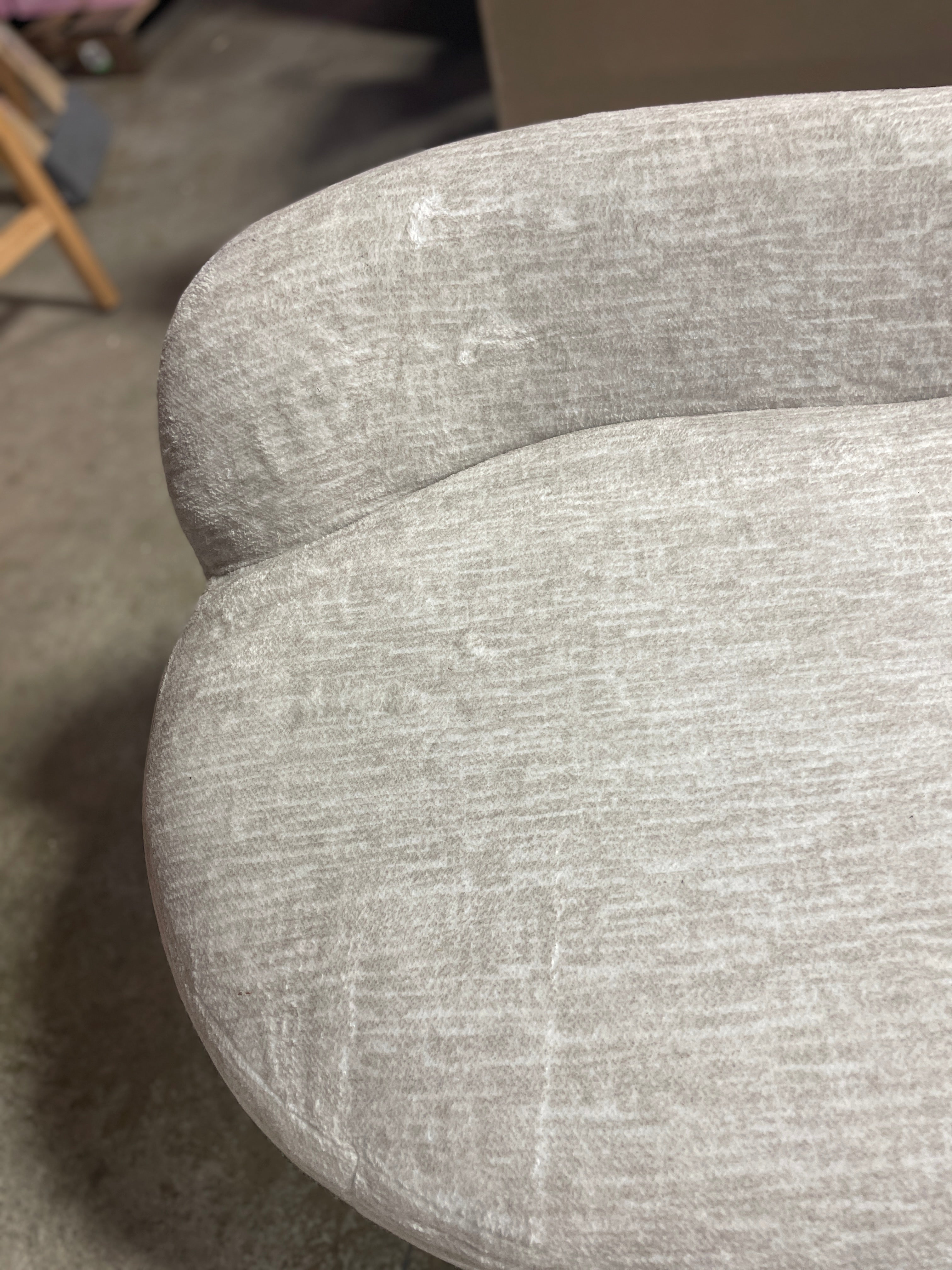 Cameil Polyester Upholstered Bench SHOWROOM ITEM