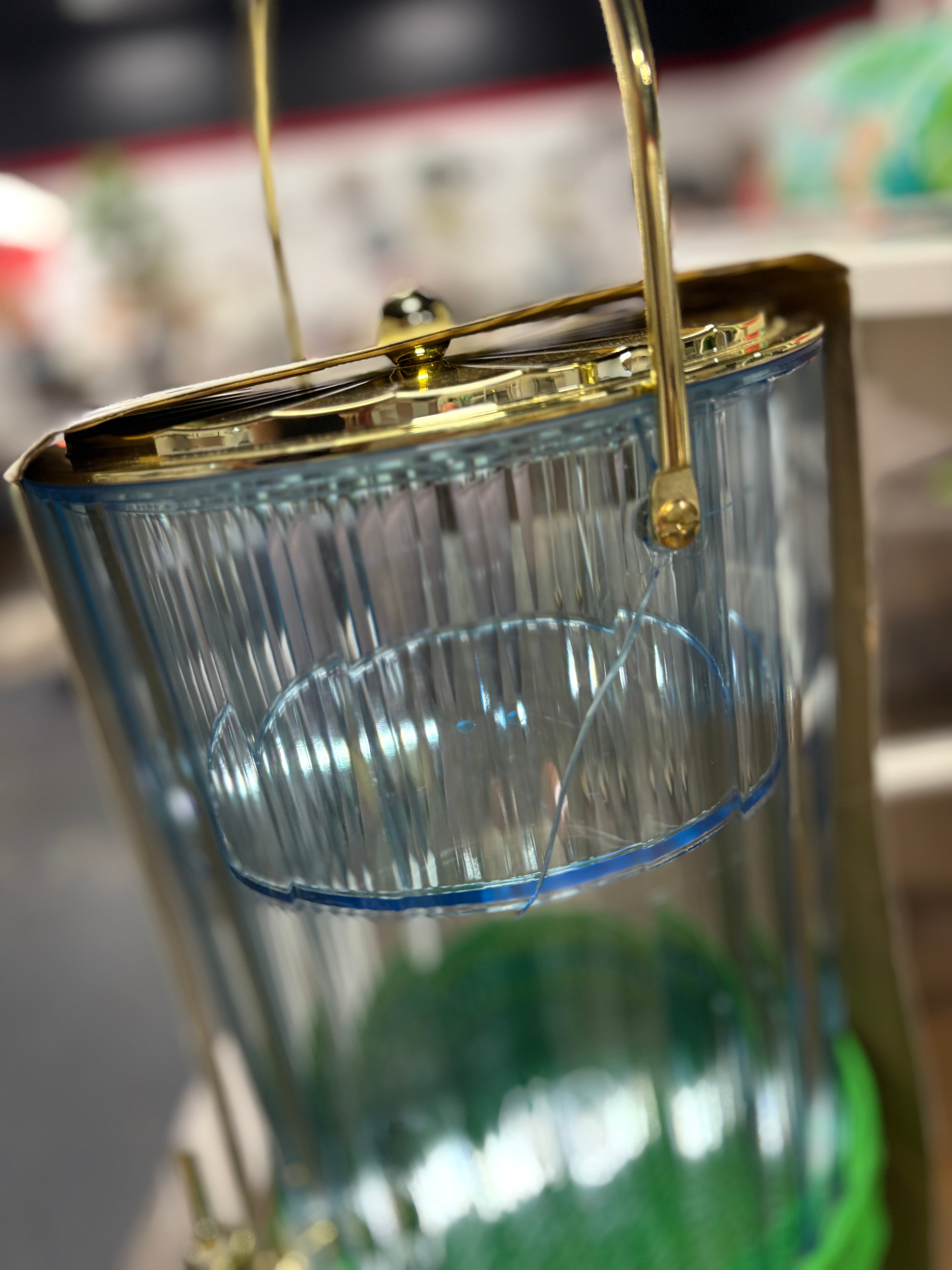 🔴 Acrylic Beverage Dispenser with Woven Stand Green 💚 kate spade new york SHOWROOM ITEM