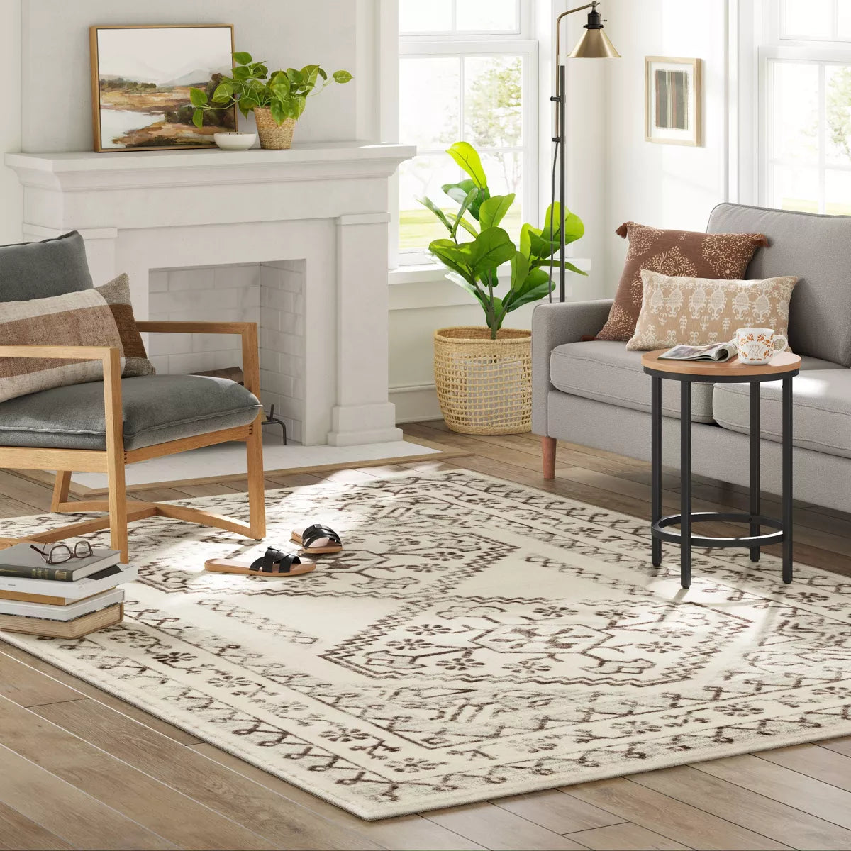 Washable Distressed Persian Accent Rug Cream