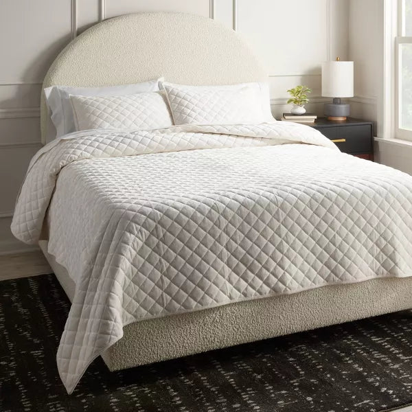 Luxe Diamond Stitch Velvet Quilt Full/Queen