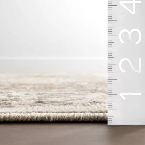 Becca Traditional Tiled Indoor Area Rug 6'7"x9'
