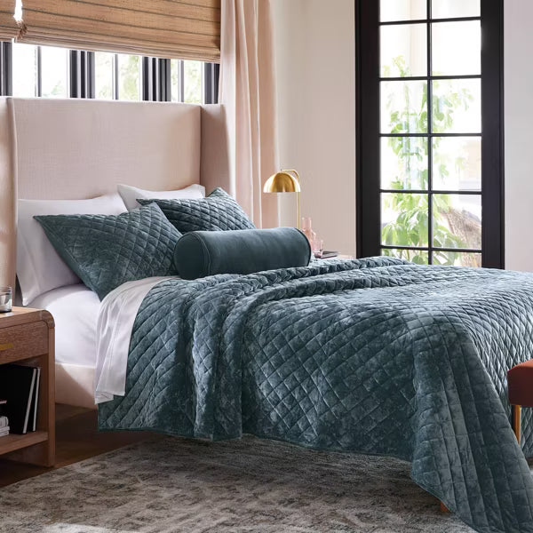 Luxe Diamond Stitch Velvet Quilt Full/Queen