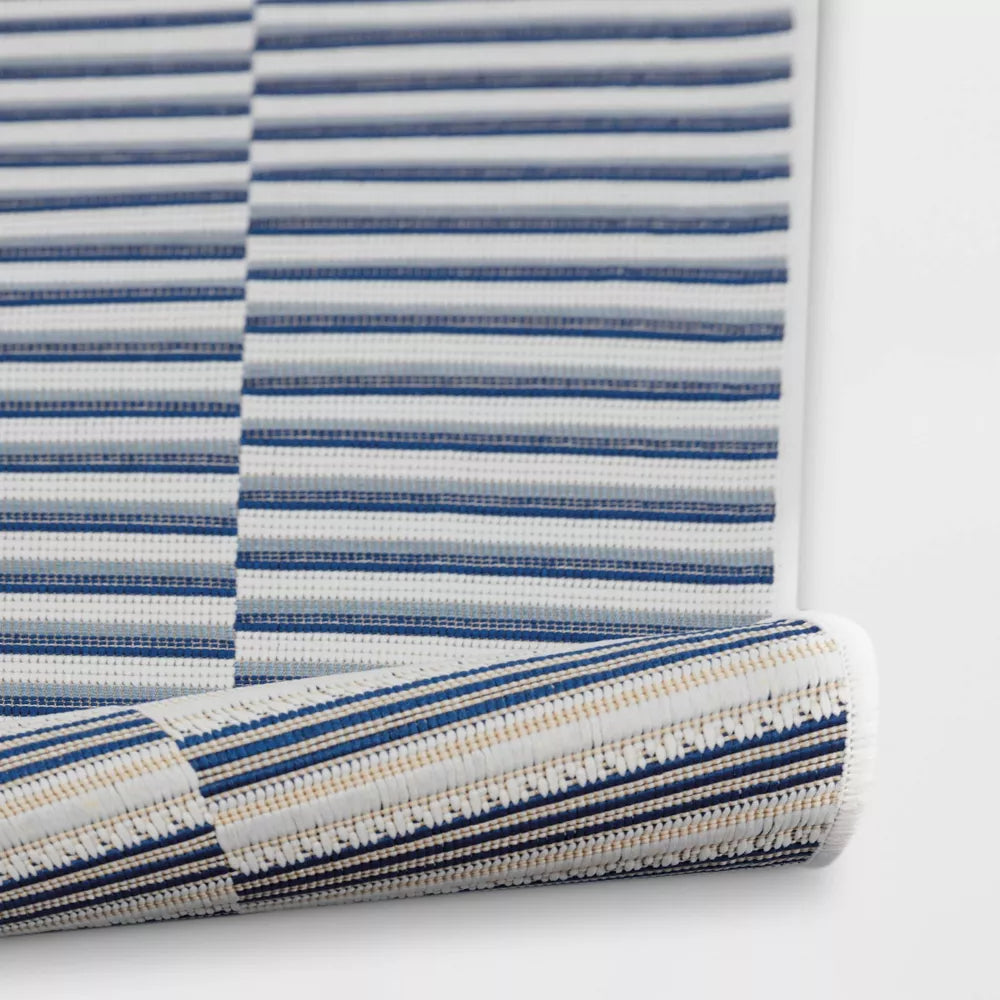 Linear Geo Outdoor Area Rug 3'11"x5'5"